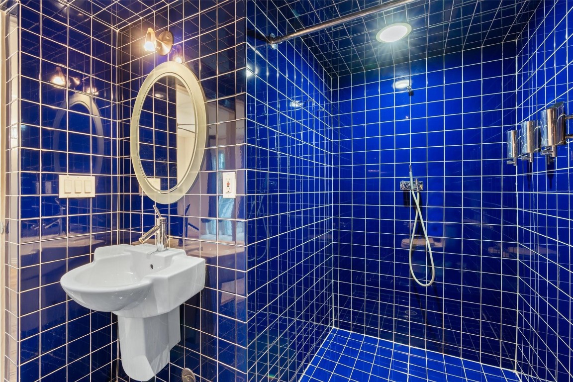 1215 Tequesta Fort Lauderdale, FL 33312