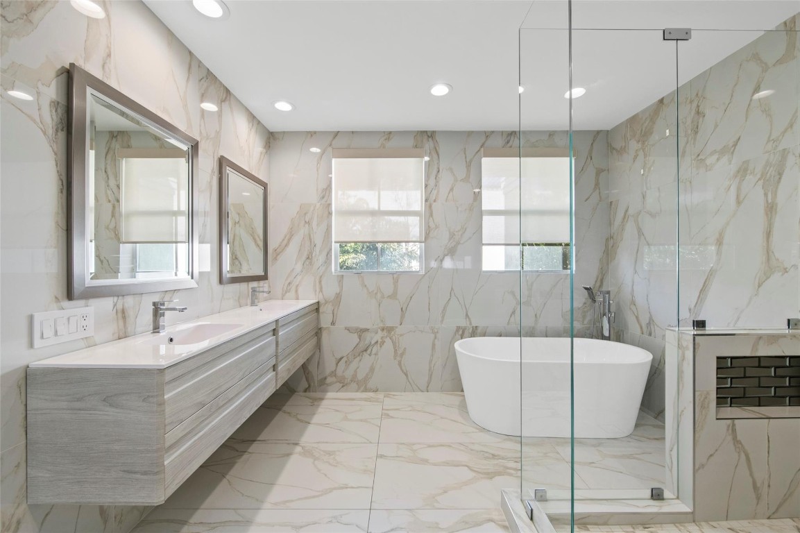 2517 NE 18th Fort Lauderdale, FL 33305