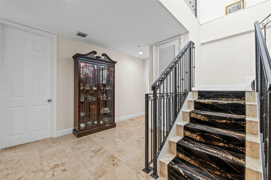 2517 NE 18th Fort Lauderdale, FL 33305