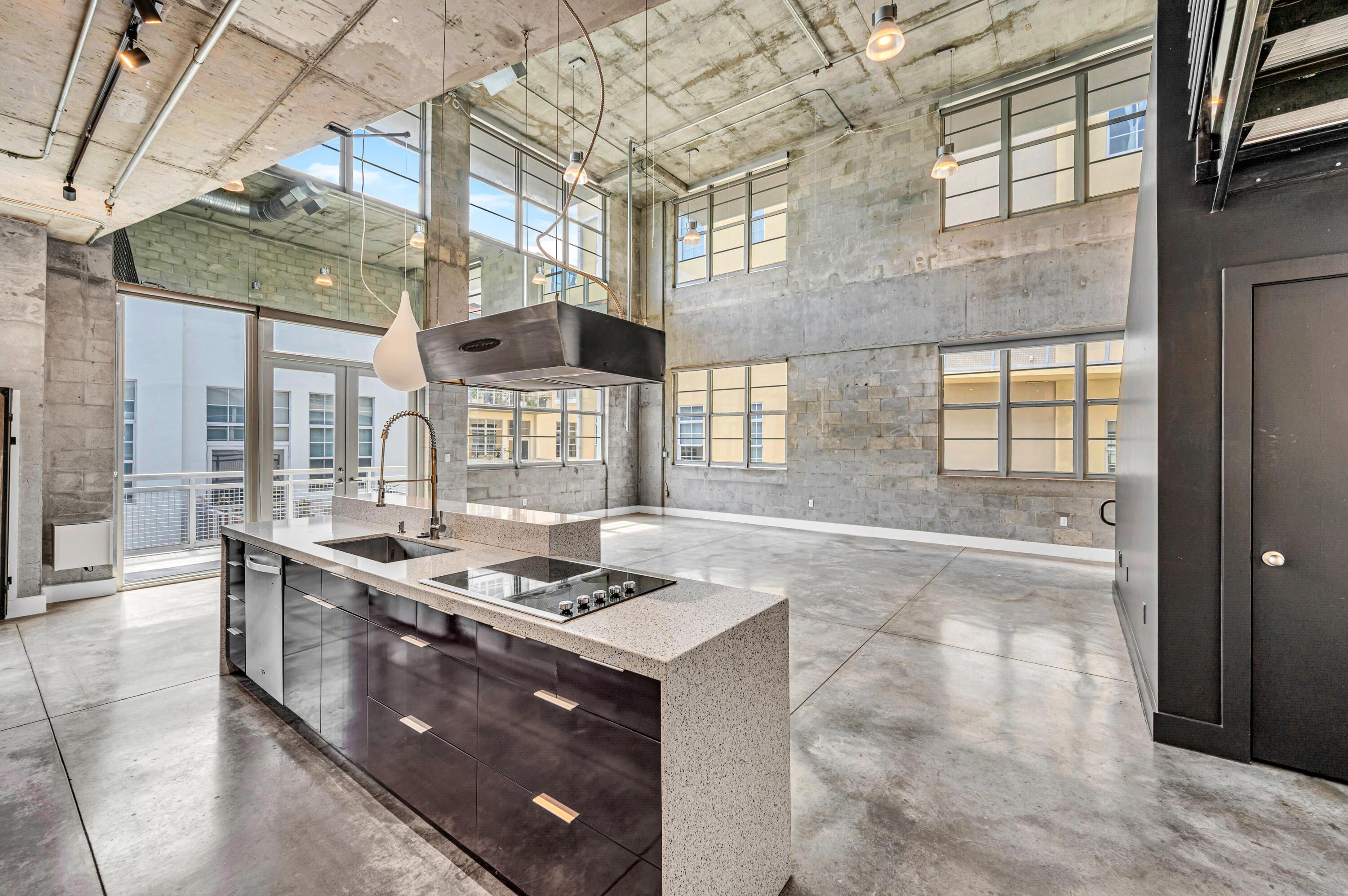 445 N Andrews #403 Fort Lauderdale, FL 33301