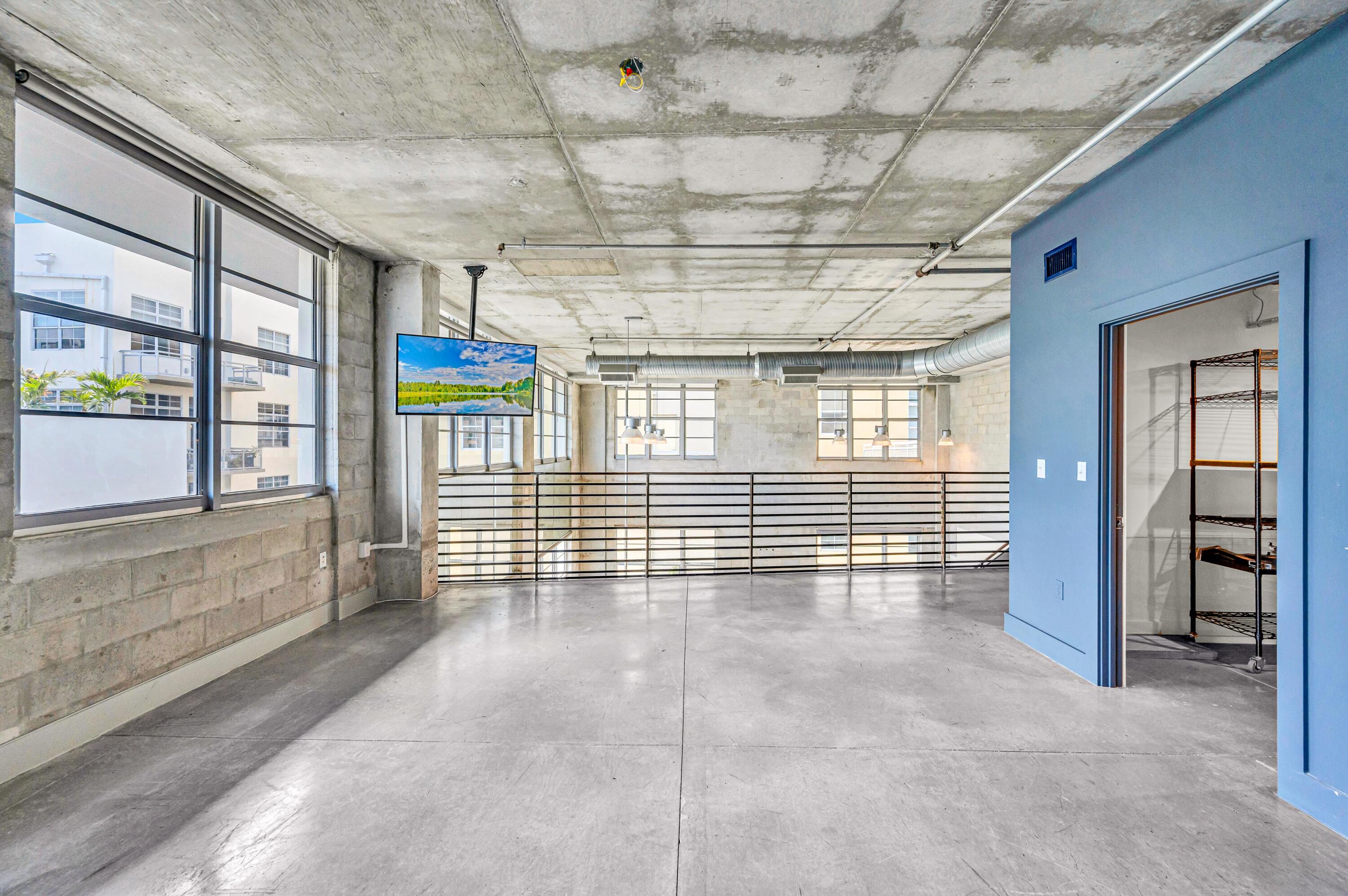 445 N Andrews #403 Fort Lauderdale, FL 33301