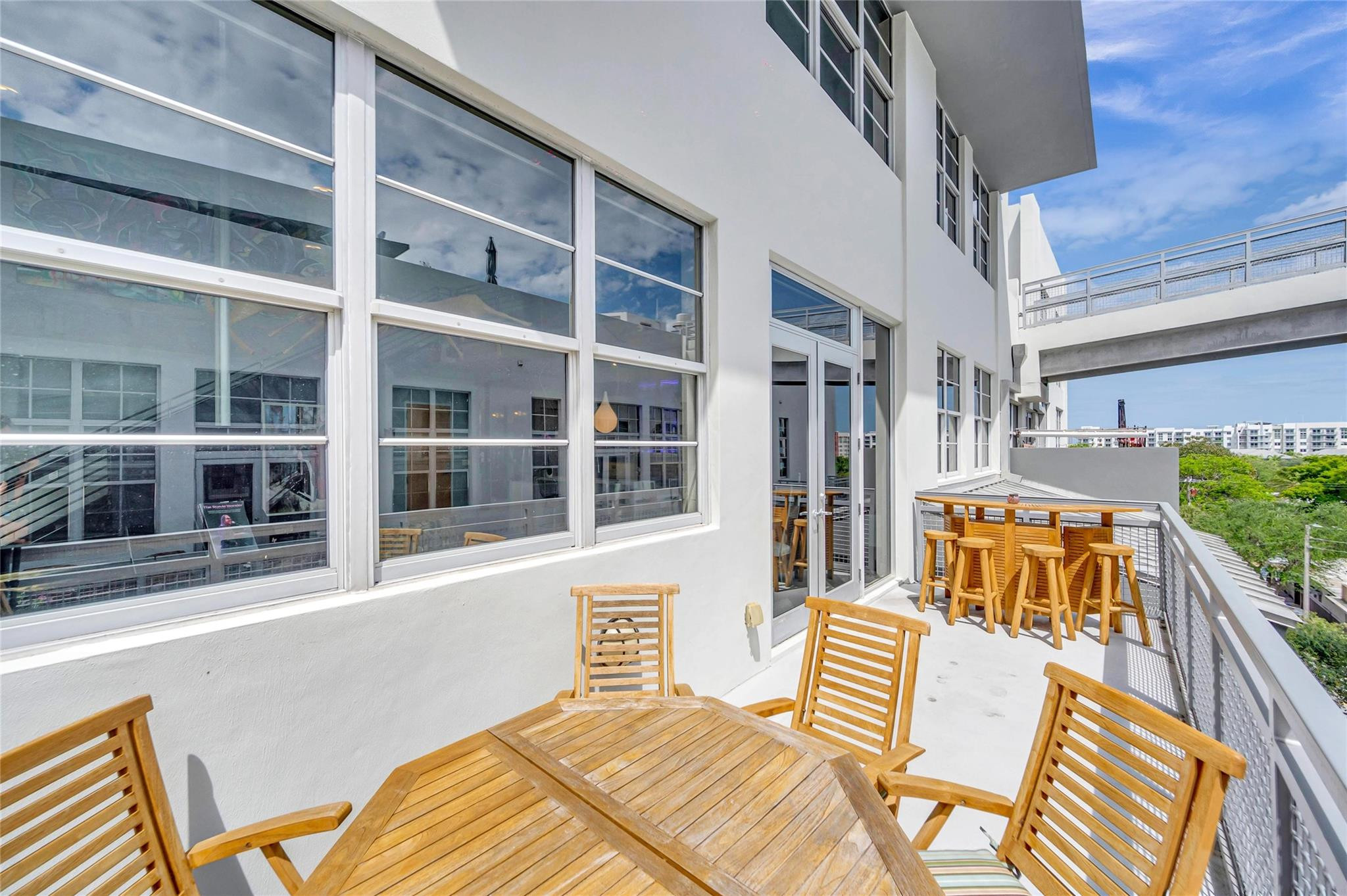 445 N Andrews #403 Fort Lauderdale, FL 33301