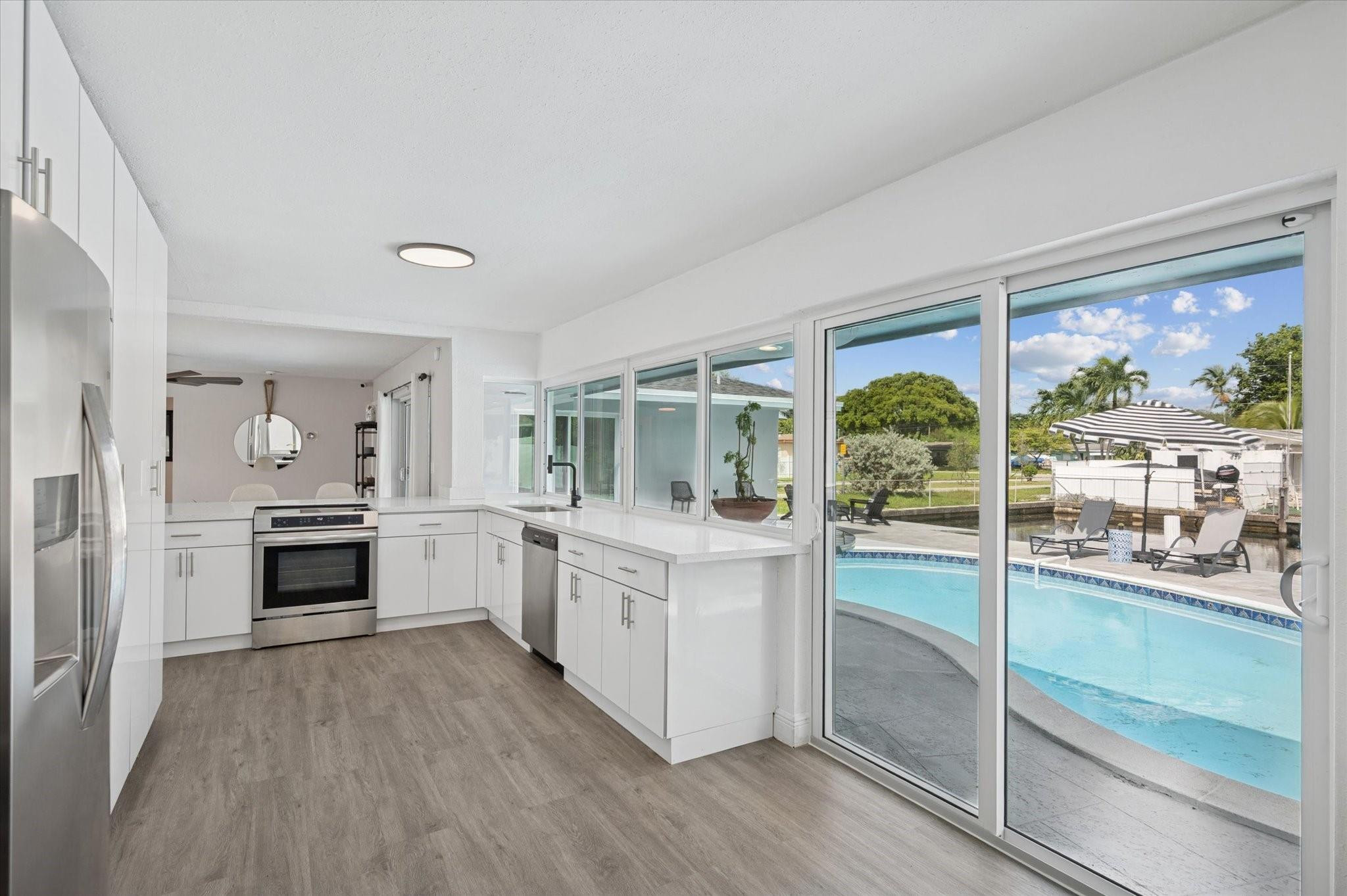 1921 NW 31st Oakland Park, FL 33309