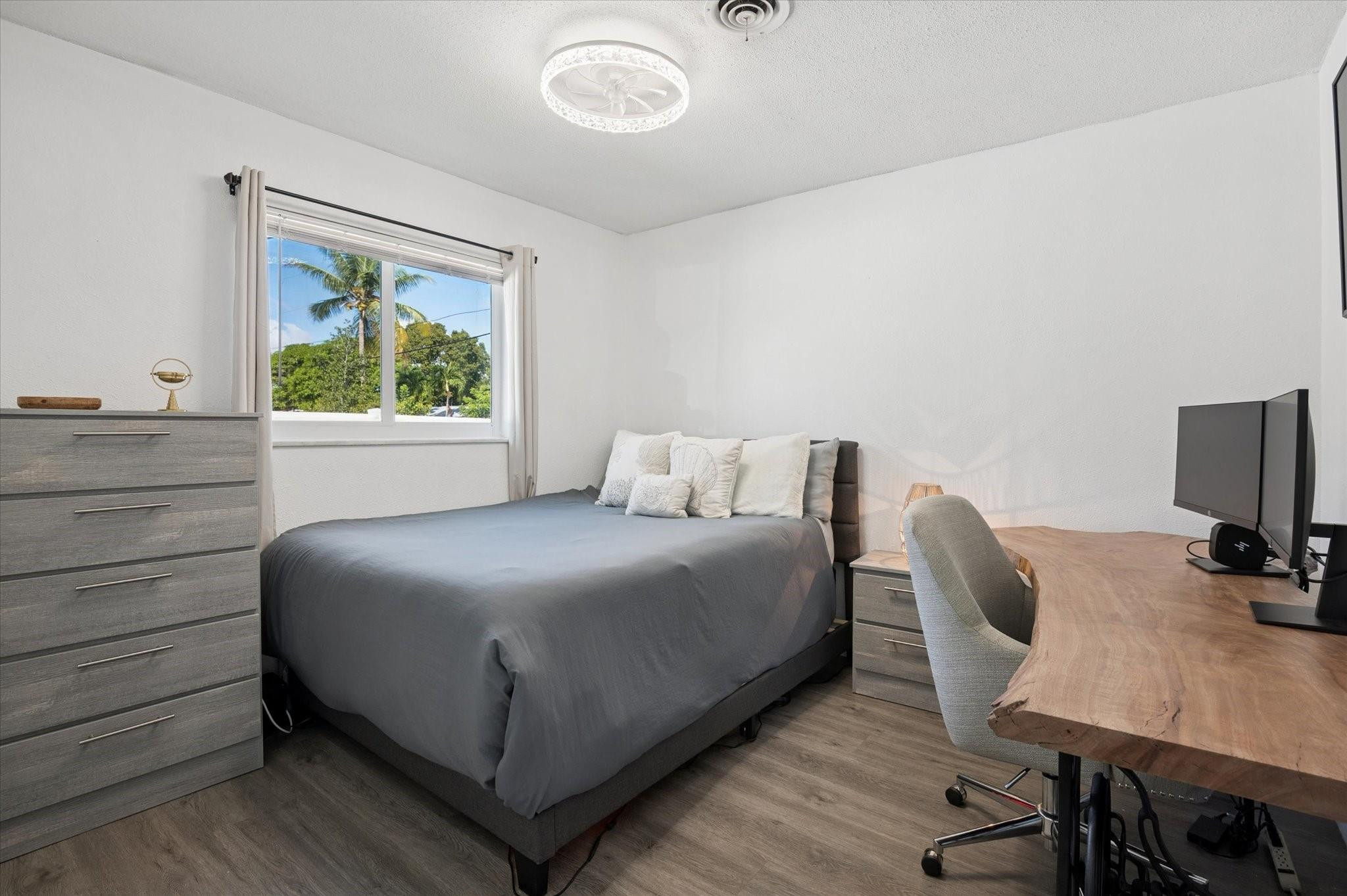 1921 NW 31st Oakland Park, FL 33309