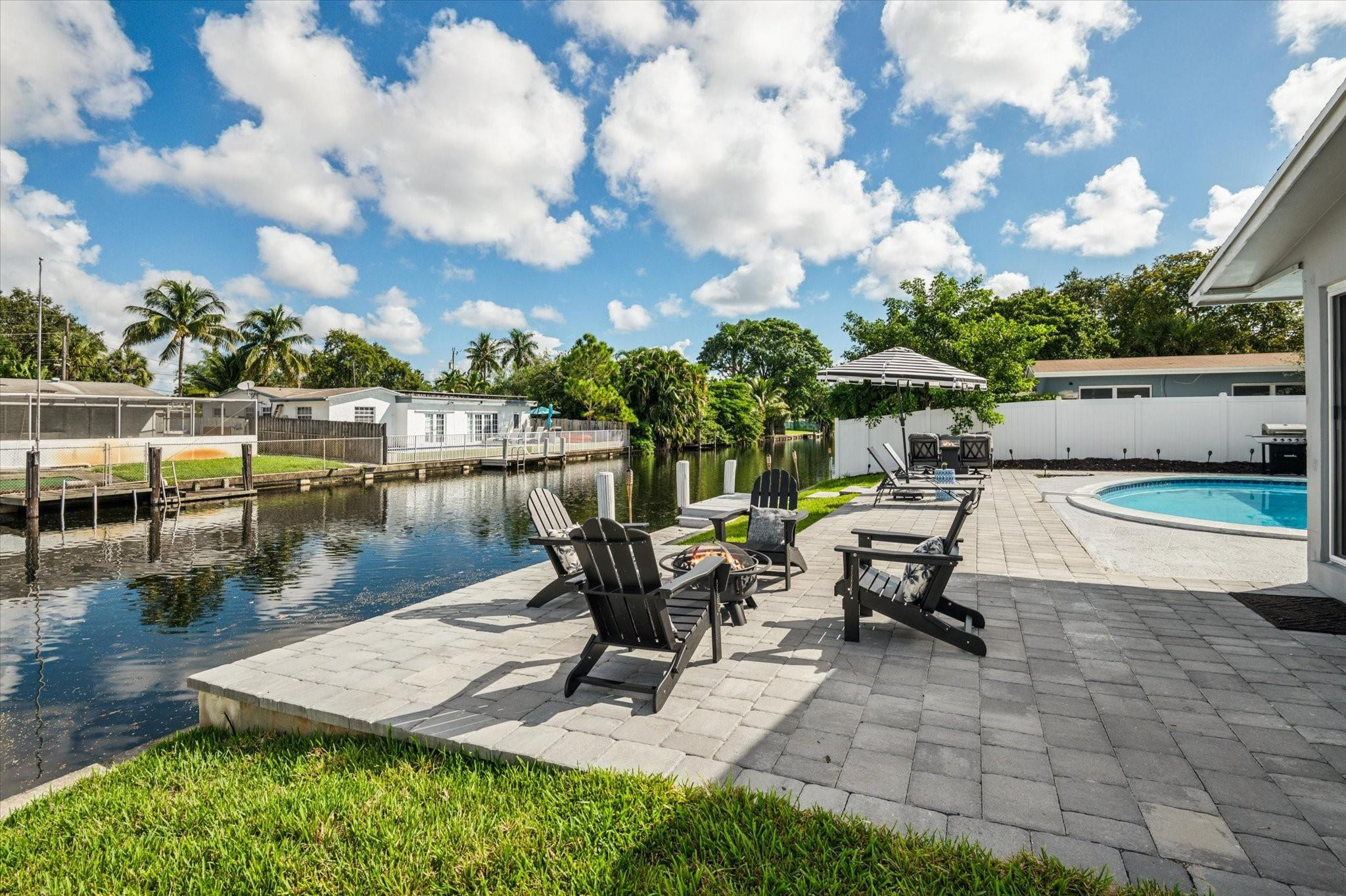 1921 NW 31st Oakland Park, FL 33309