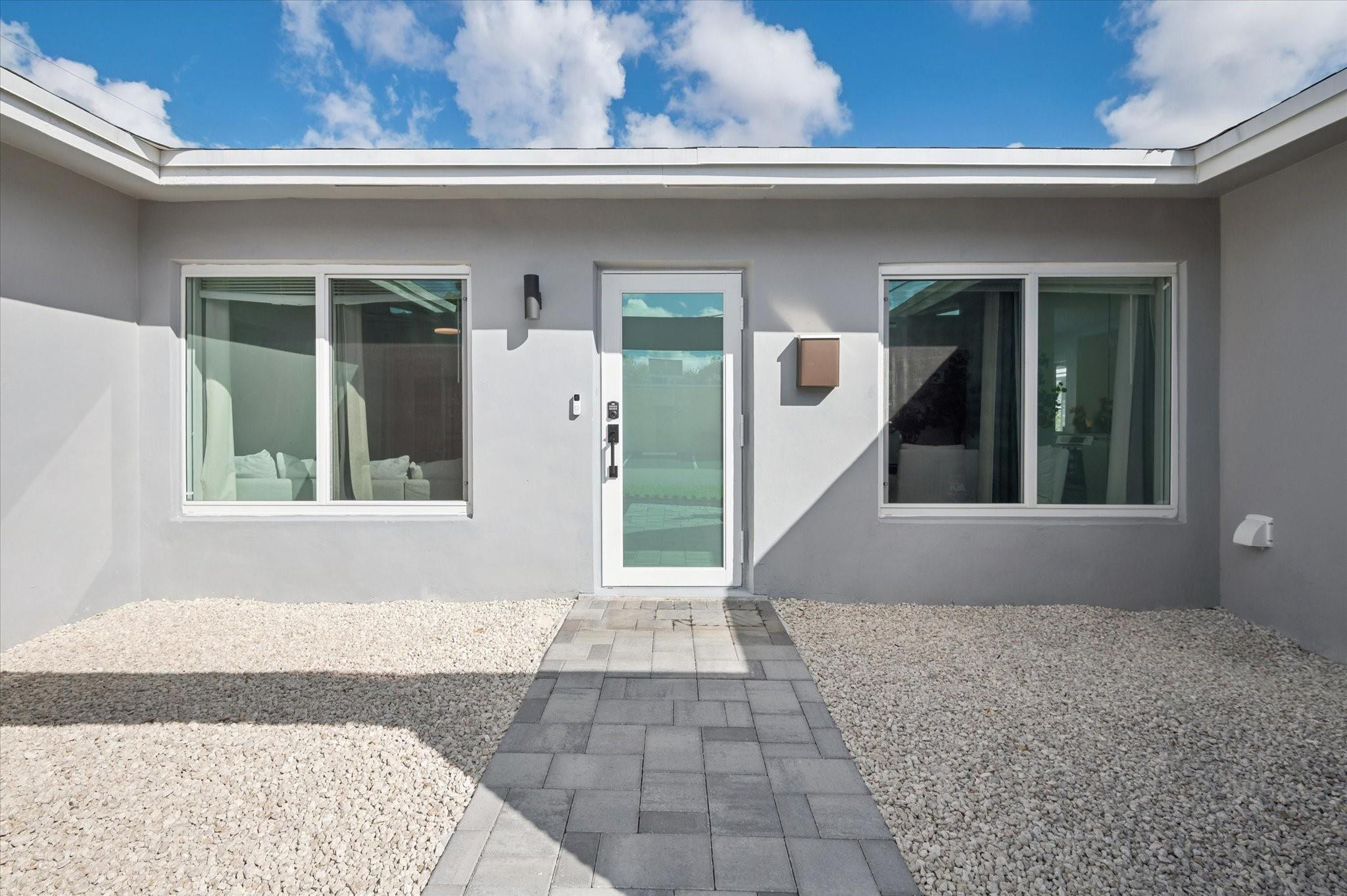 1921 NW 31st Oakland Park, FL 33309