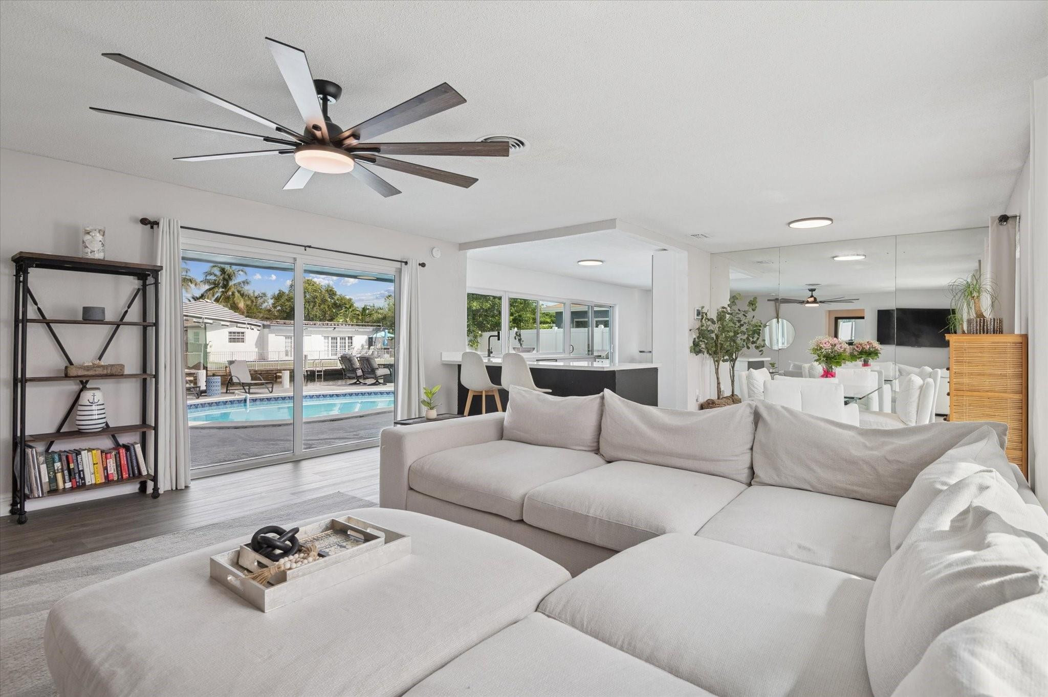 1921 NW 31st Oakland Park, FL 33309