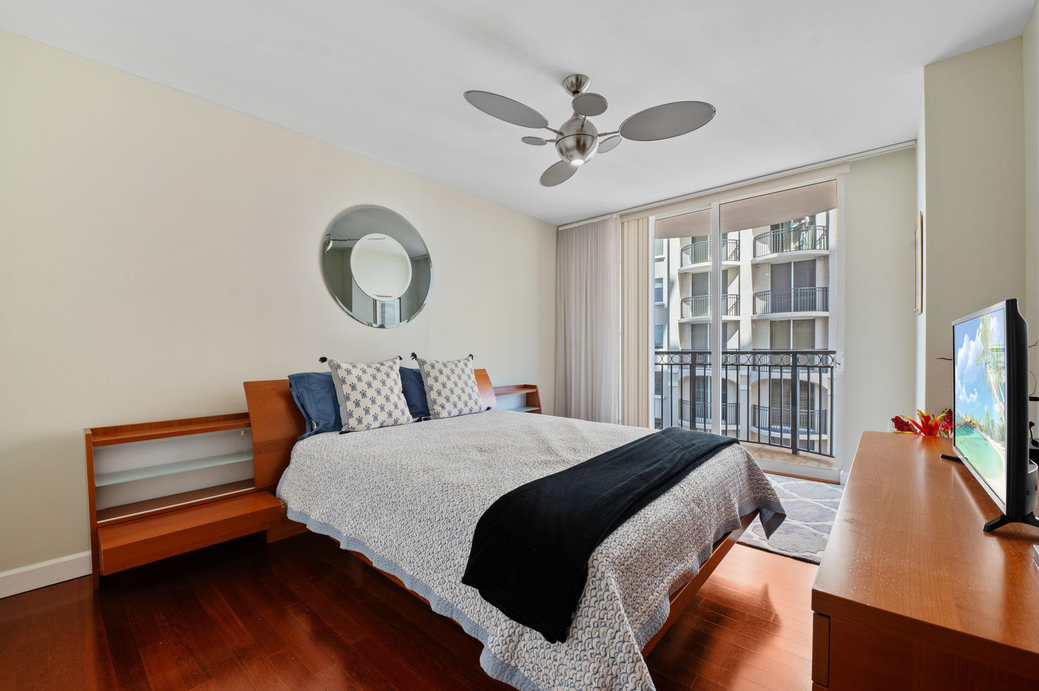 2001 N Ocean #605 Fort Lauderdale, FL 33305