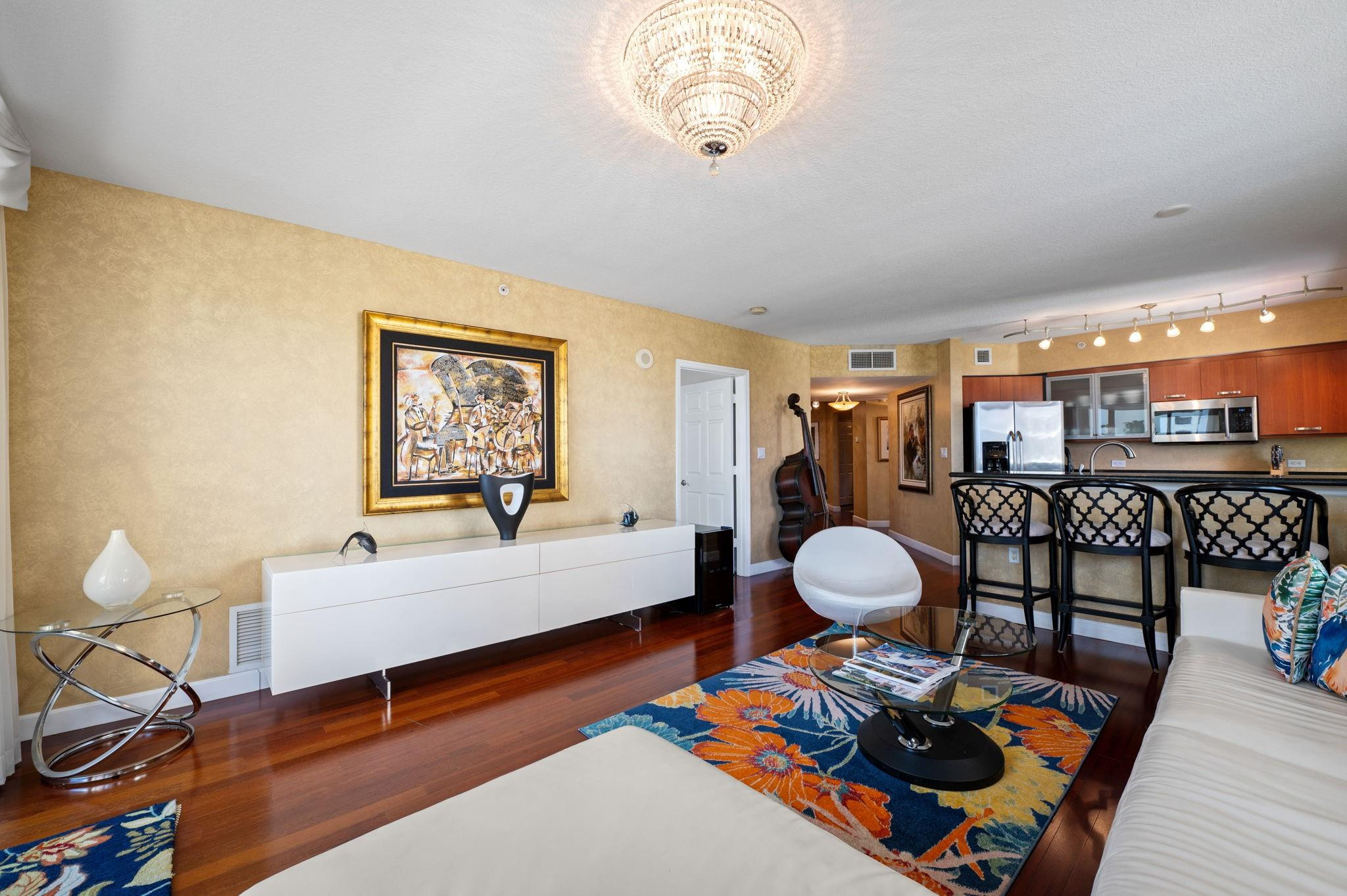 2001 N Ocean #605 Fort Lauderdale, FL 33305