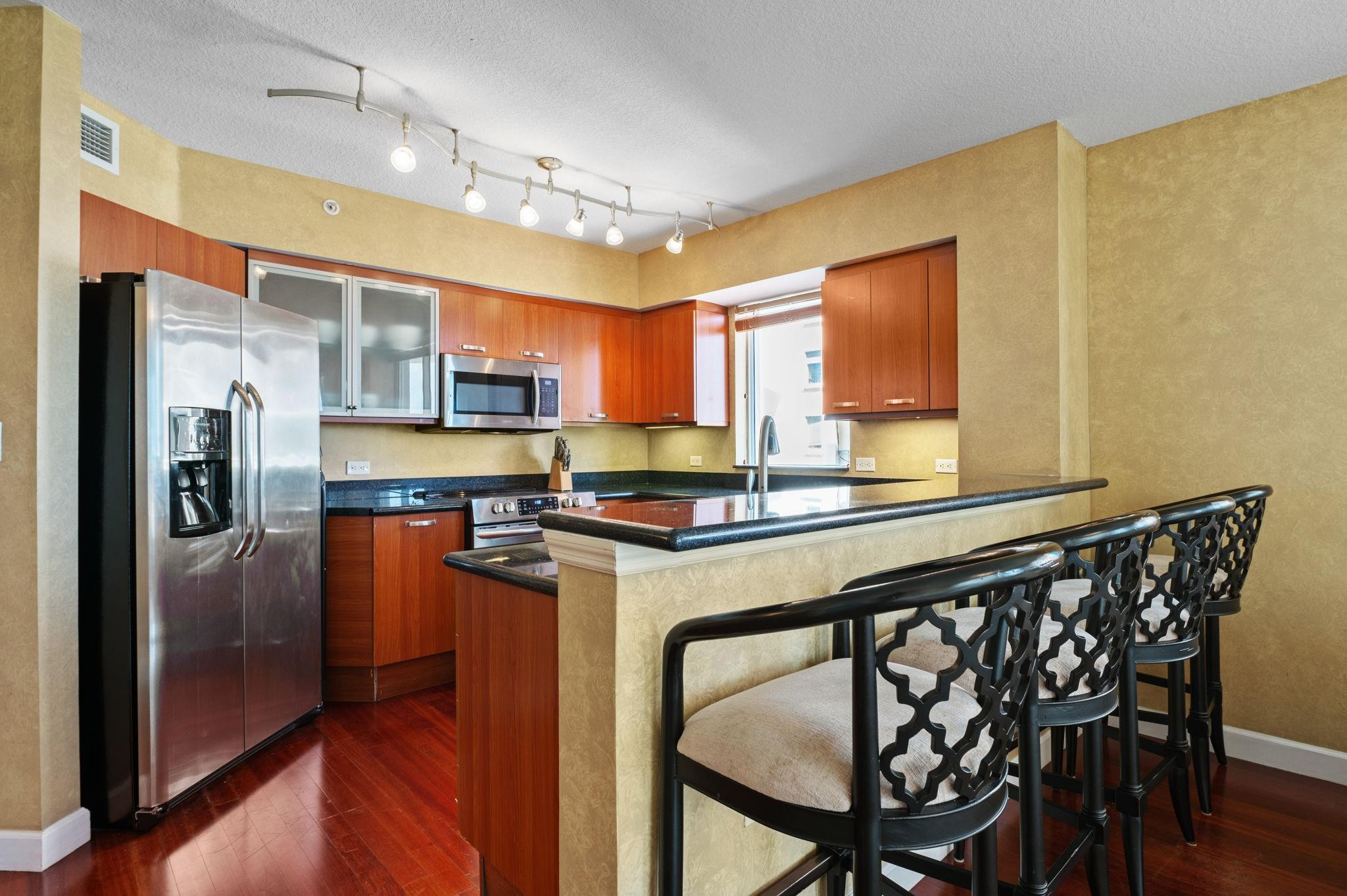 2001 N Ocean #605 Fort Lauderdale, FL 33305