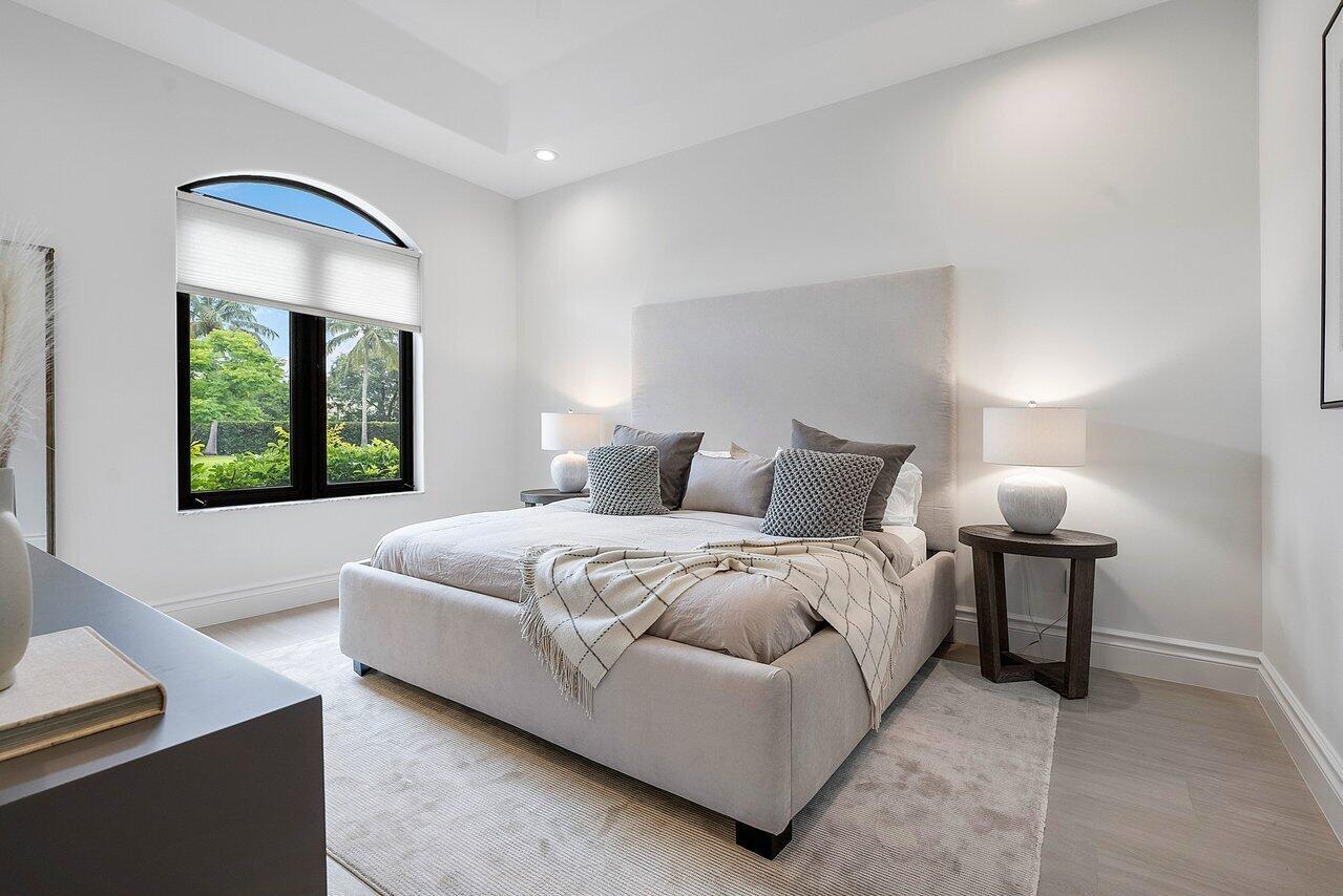 21677 El Bosque Way Boca Raton, FL 33428