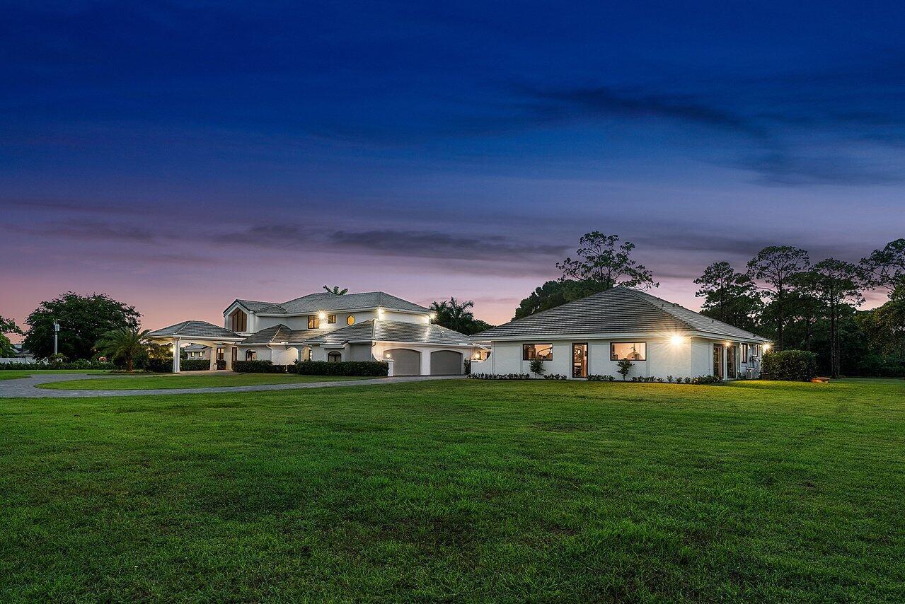 21677 El Bosque Way Boca Raton, FL 33428