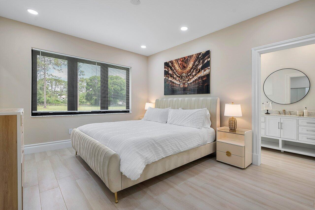 21677 El Bosque Way Boca Raton, FL 33428