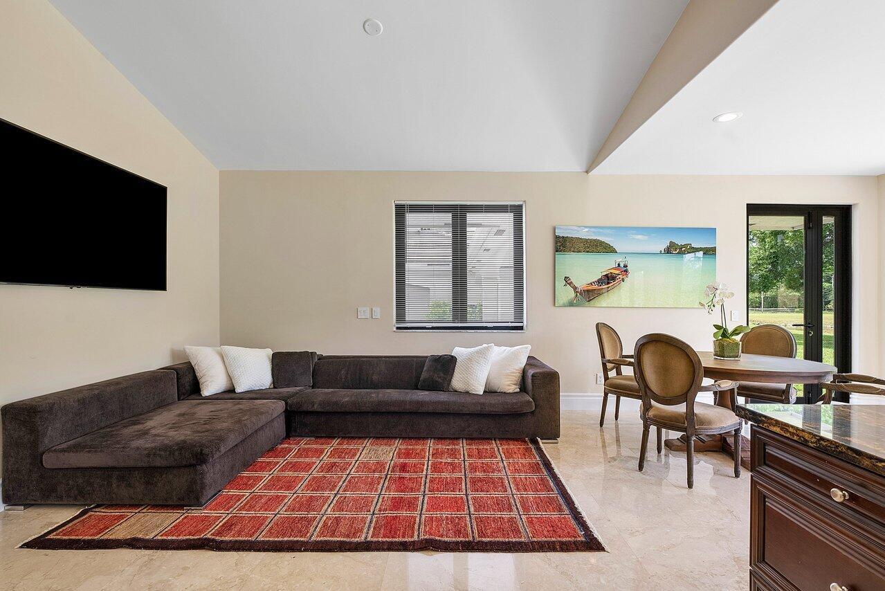 21677 El Bosque Way Boca Raton, FL 33428