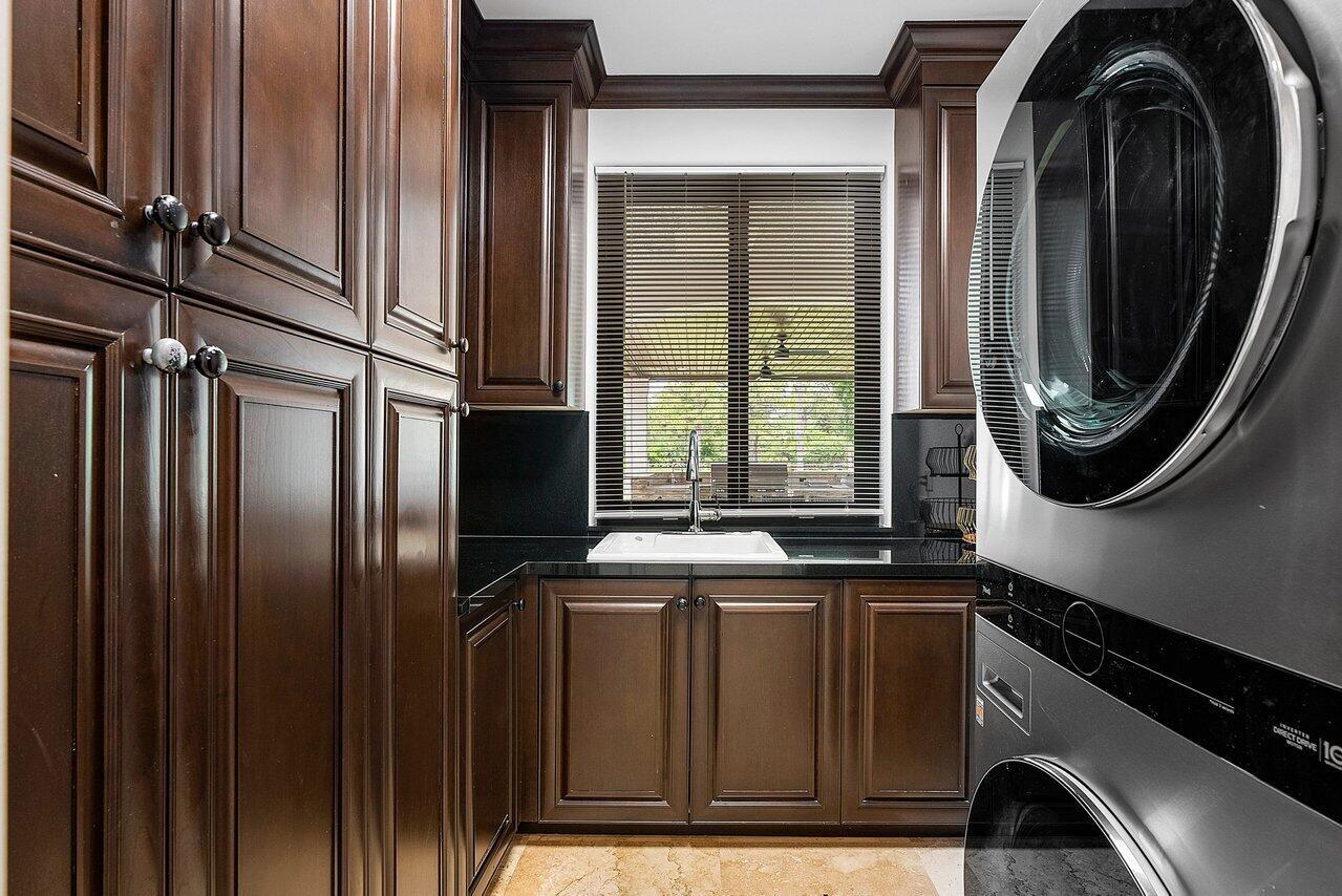 21677 El Bosque Way Boca Raton, FL 33428