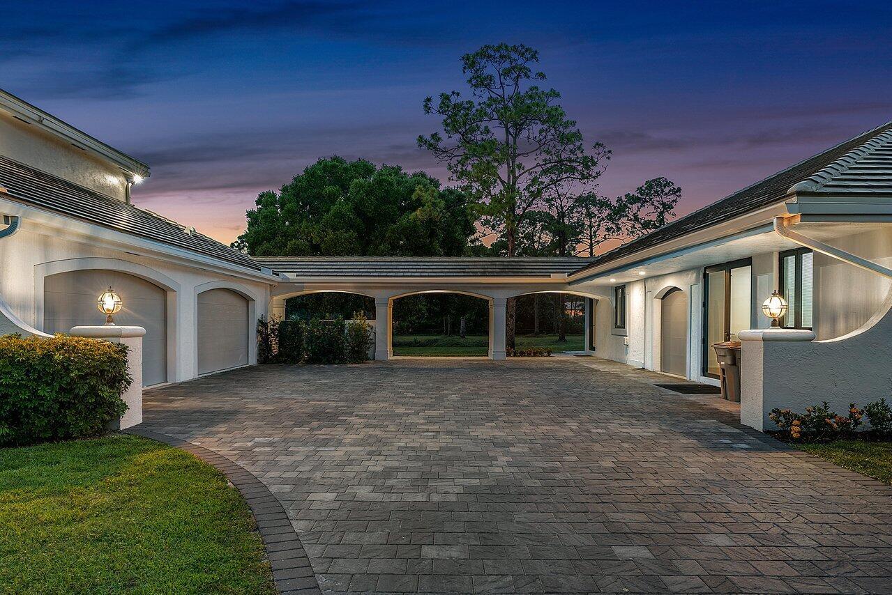 21677 El Bosque Way Boca Raton, FL 33428