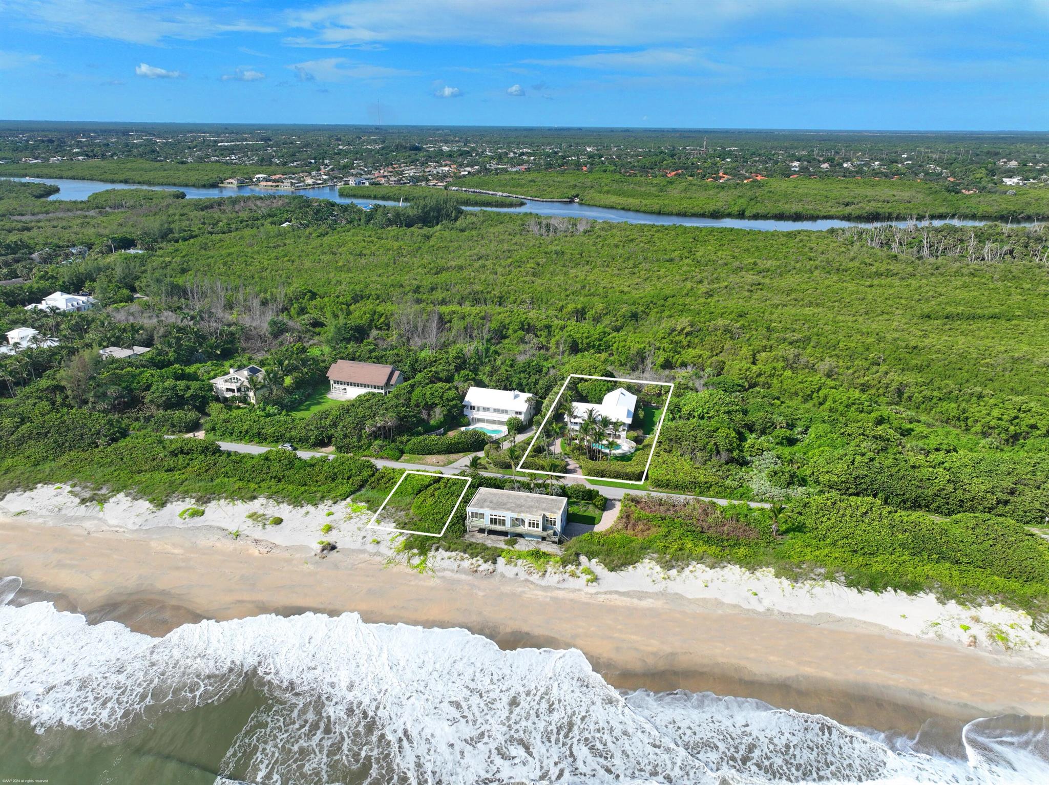 162 N Beach Rd Jupiter Island, FL 33455