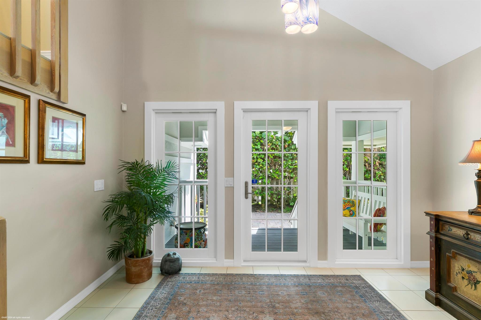 162 N Beach Rd Jupiter Island, FL 33455