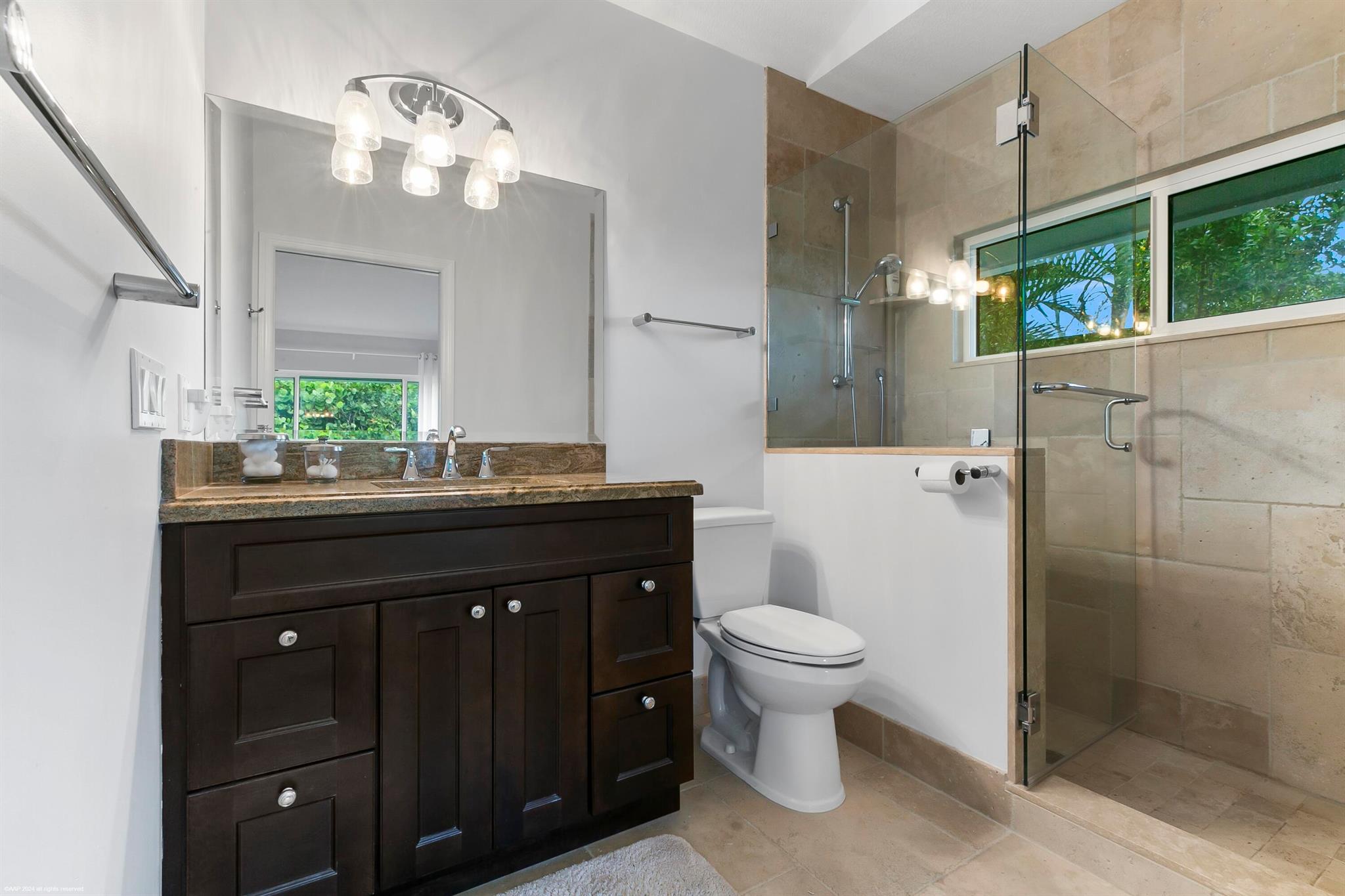 162 N Beach Rd Jupiter Island, FL 33455