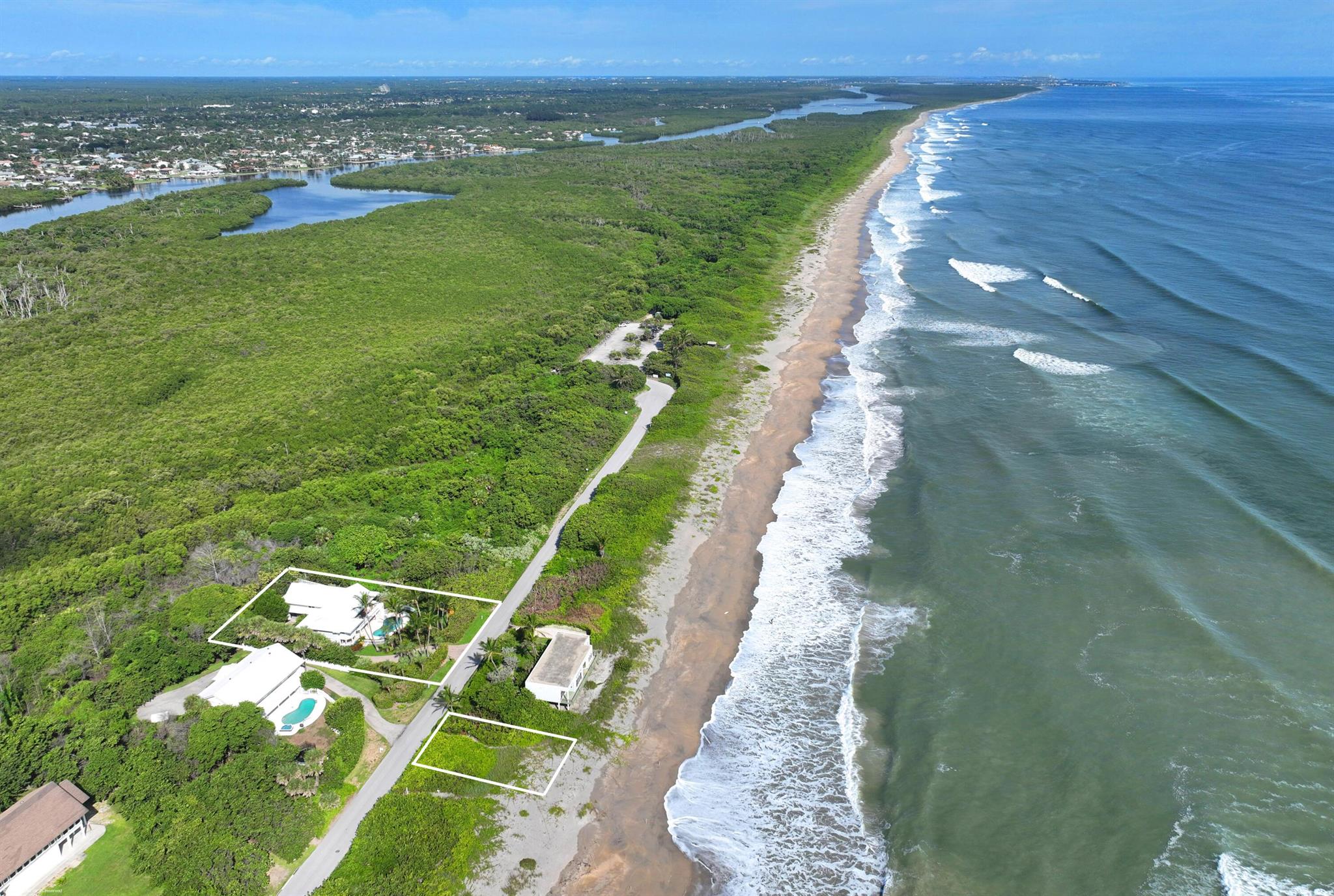 162 N Beach Rd Jupiter Island, FL 33455