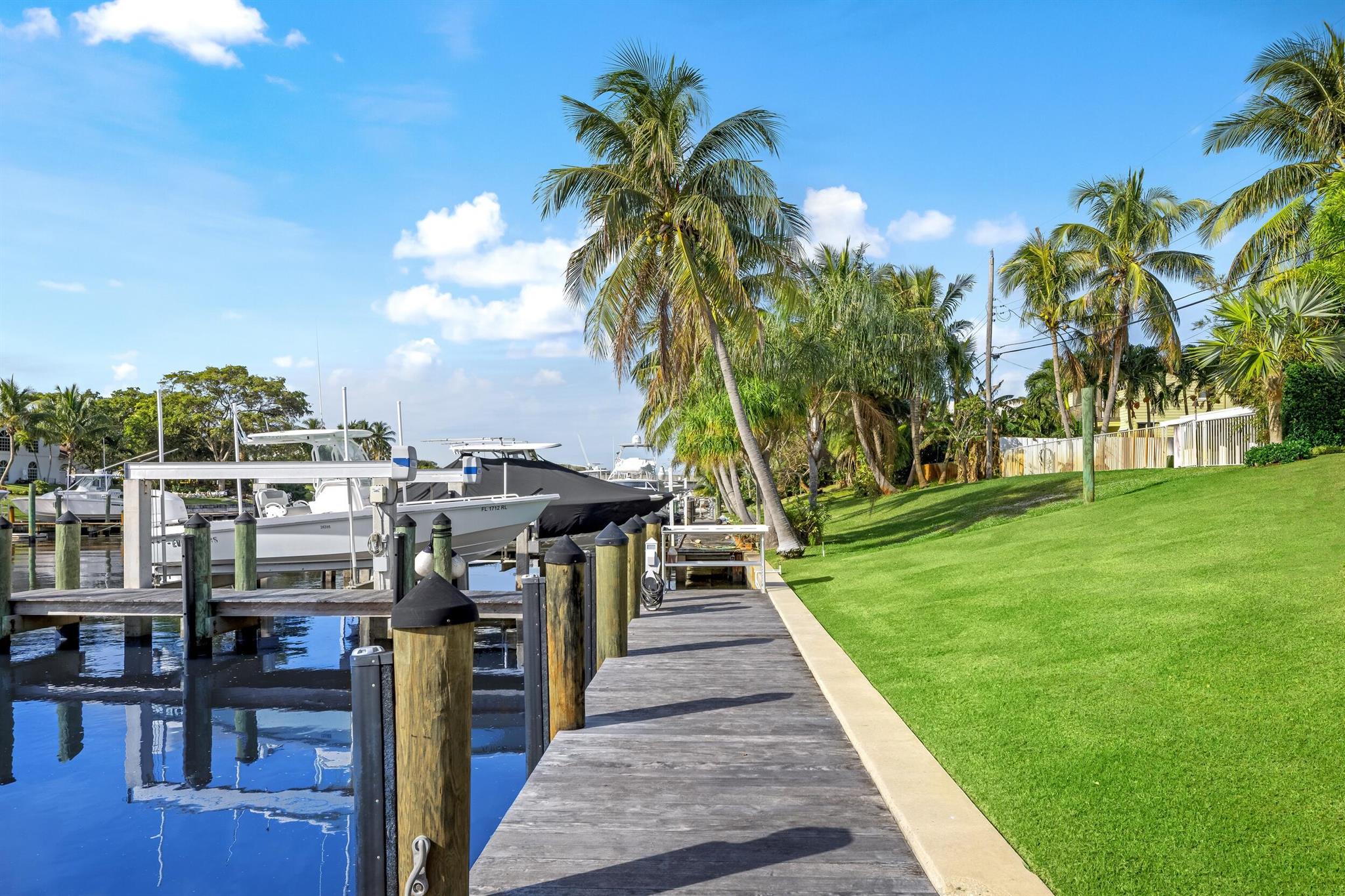 222 Arlington Rd West Palm Beach, FL 33405 222 Arlington Rd West Palm Beach, FL 33405