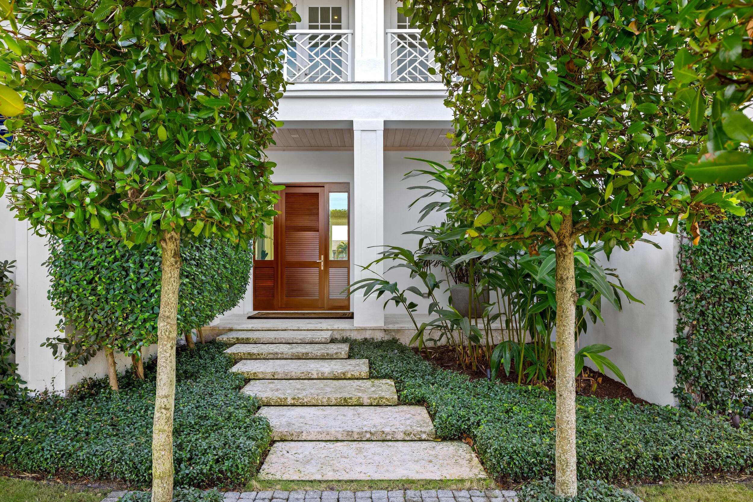 222 Arlington Rd West Palm Beach, FL 33405 222 Arlington Rd West Palm Beach, FL 33405