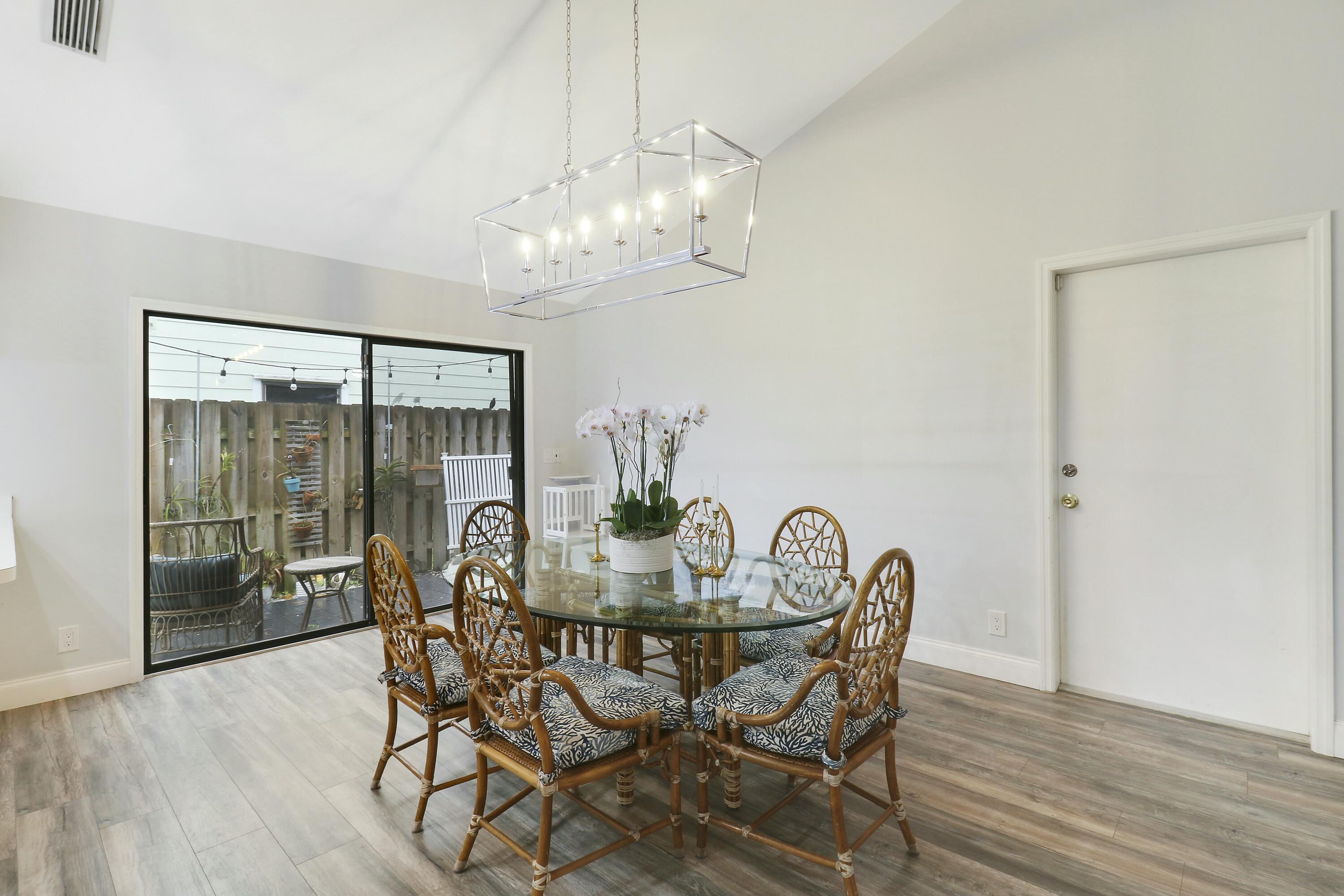 6039 Adams St Jupiter, FL 33458