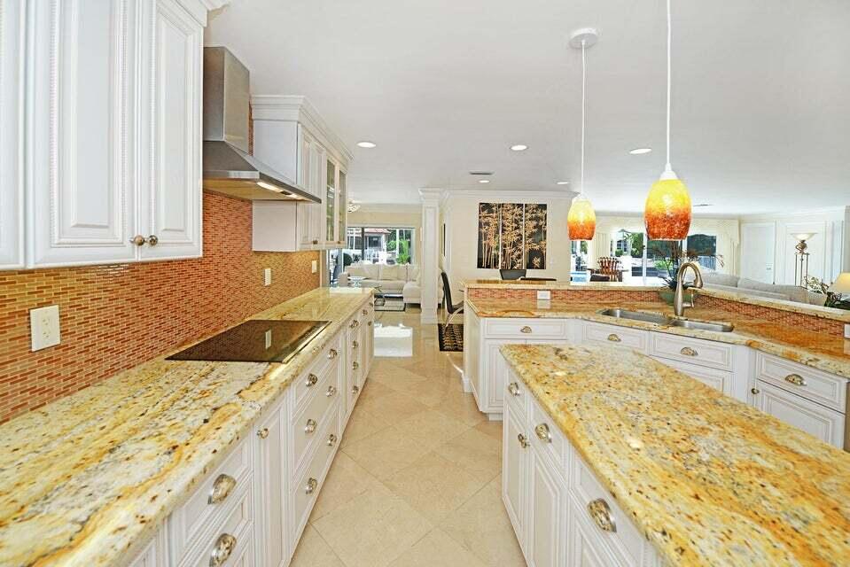 885 NE Mulberry Boca Raton, FL 33487