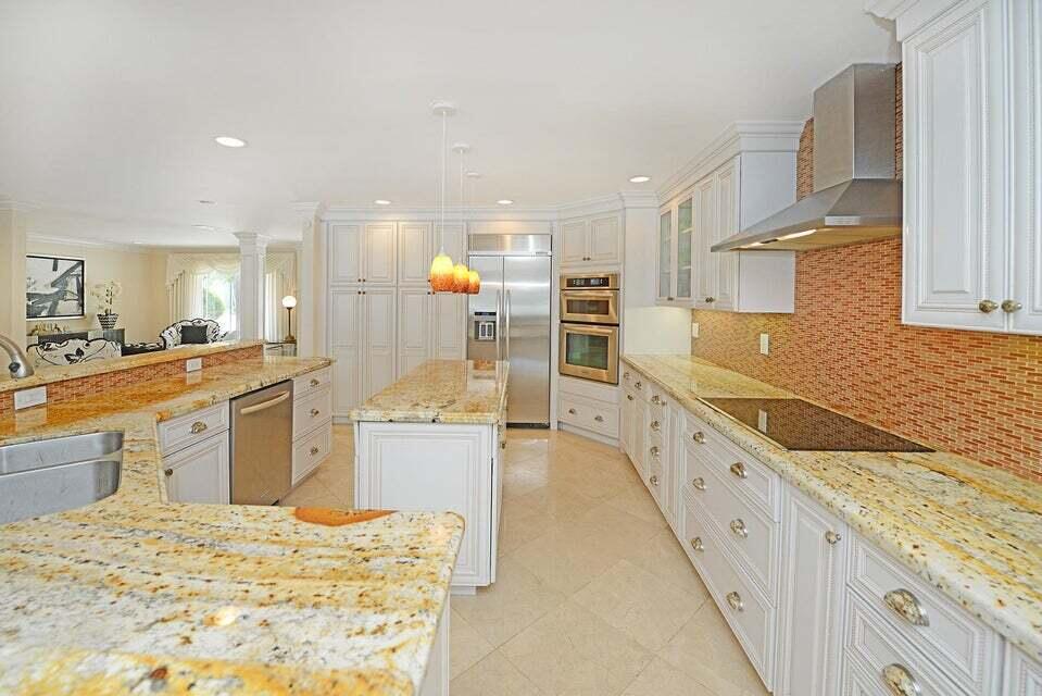 885 NE Mulberry Boca Raton, FL 33487