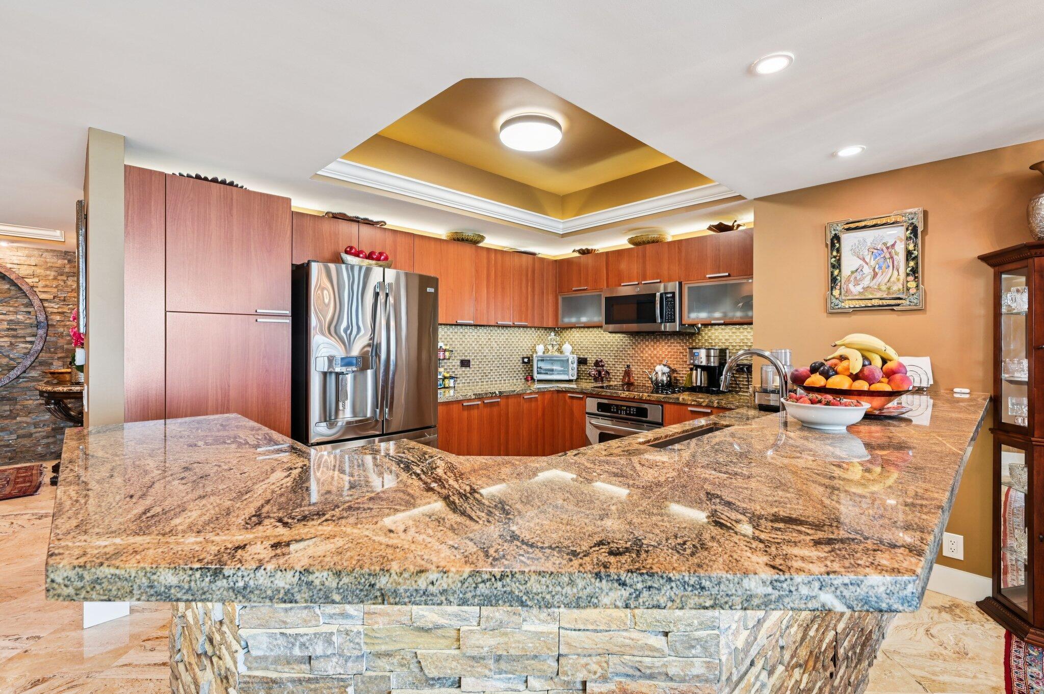 2640 Lake Shr Dr #1510 Riviera Beach, FL 33404