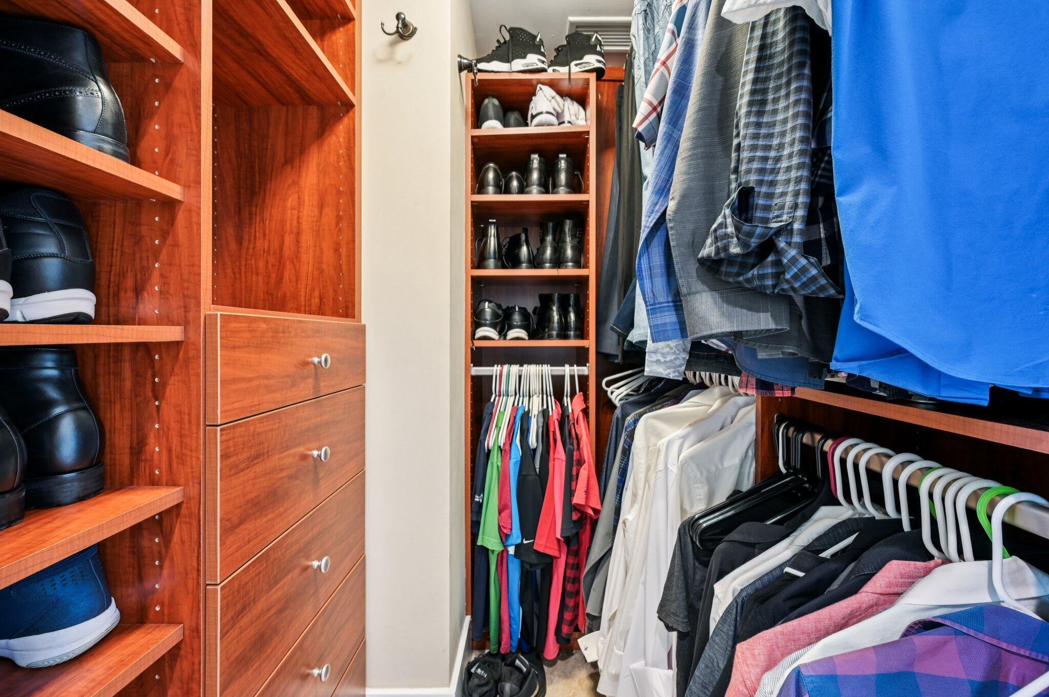 2640 Lake Shr Dr #1510 Riviera Beach, FL 33404