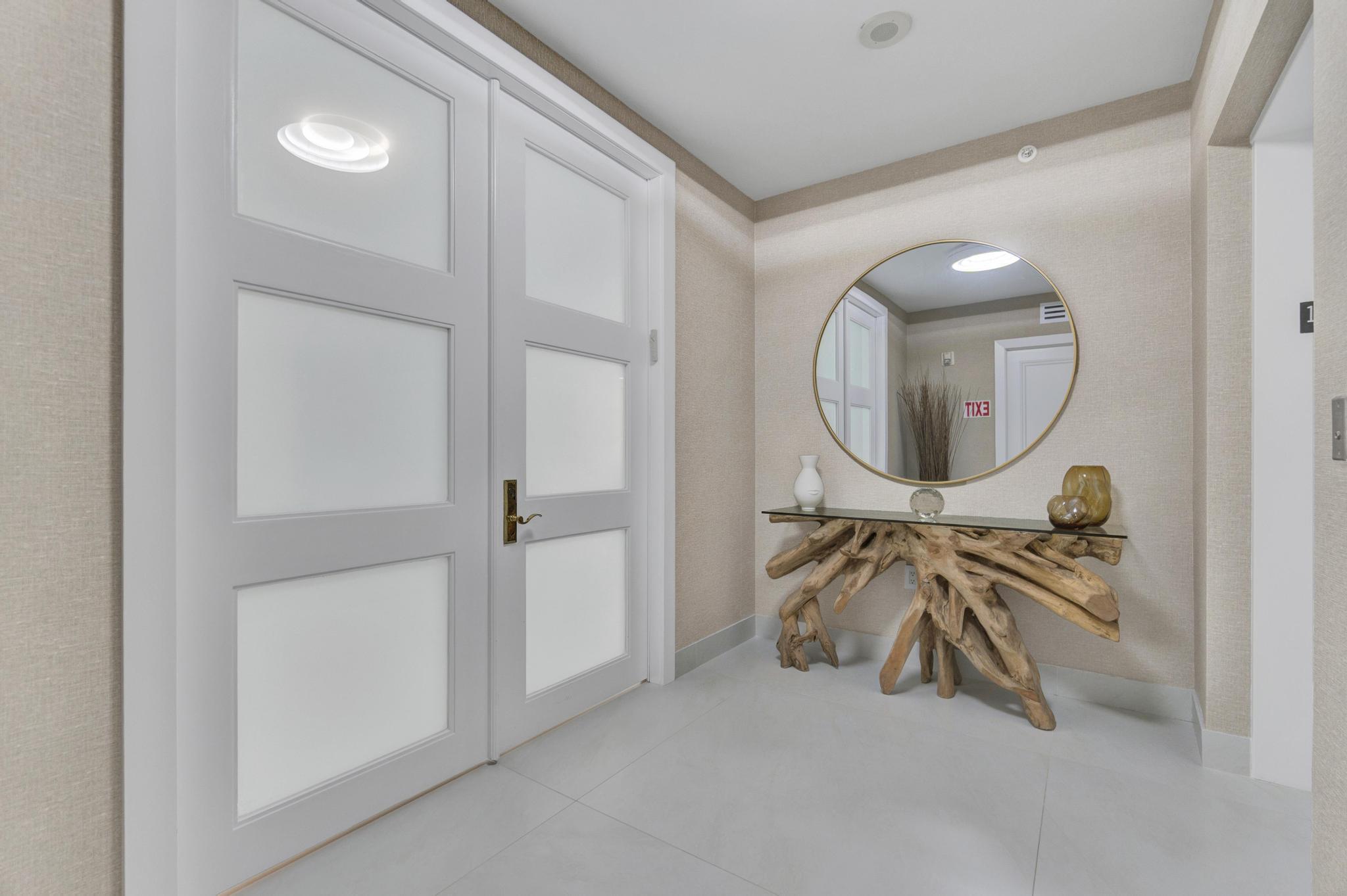 image Hamptons South Condo11
