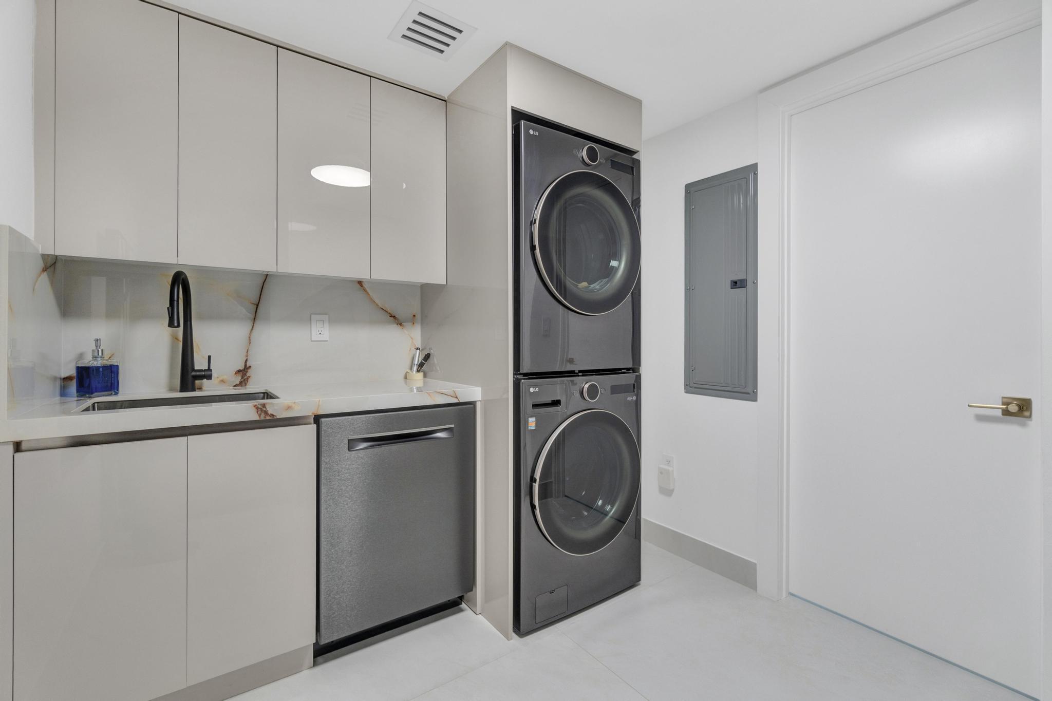 image Hamptons South Condo30