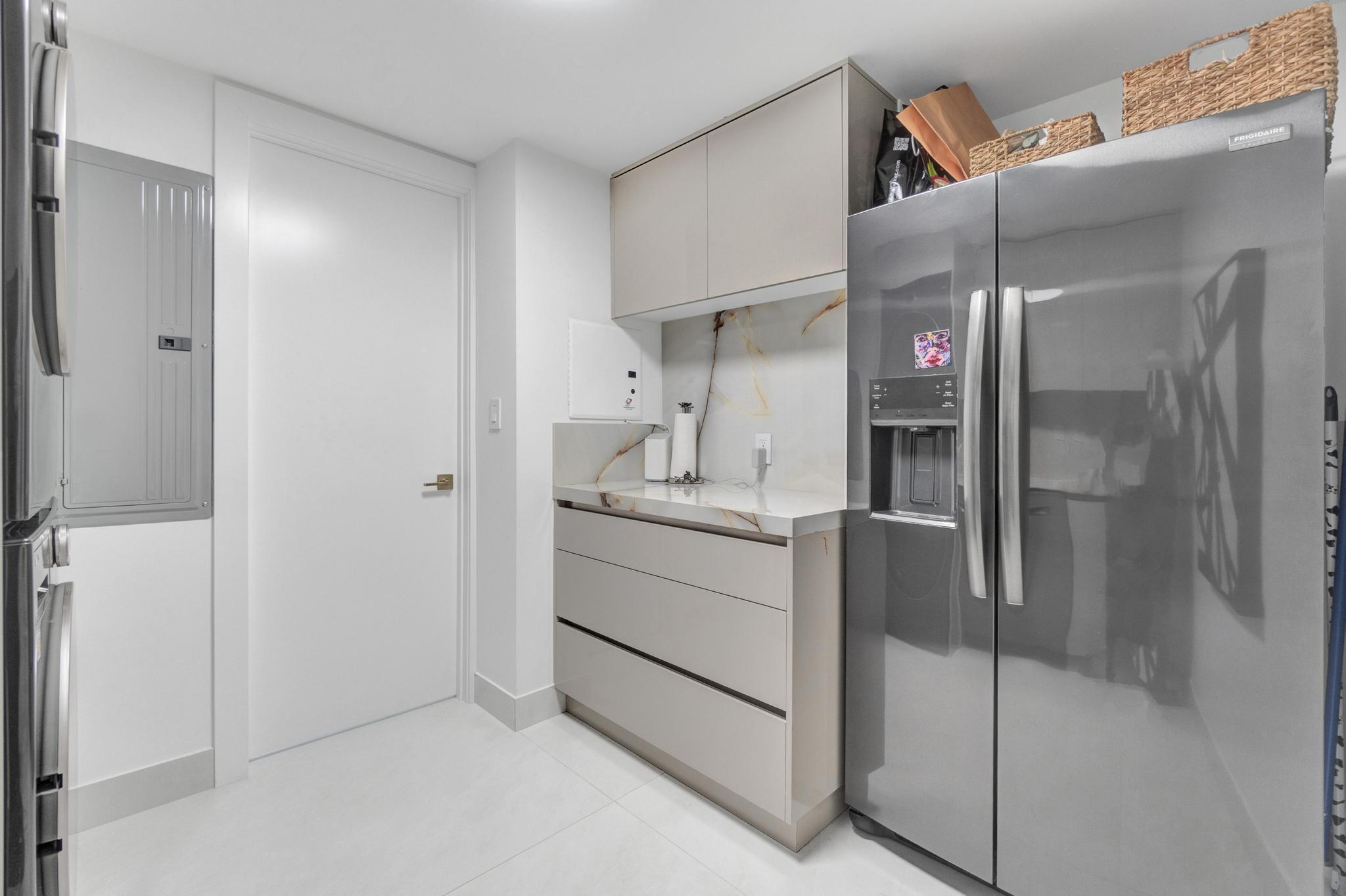 image Hamptons South Condo31