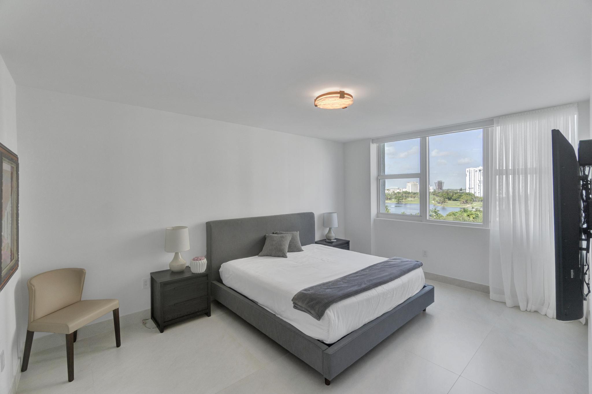 image Hamptons South Condo42