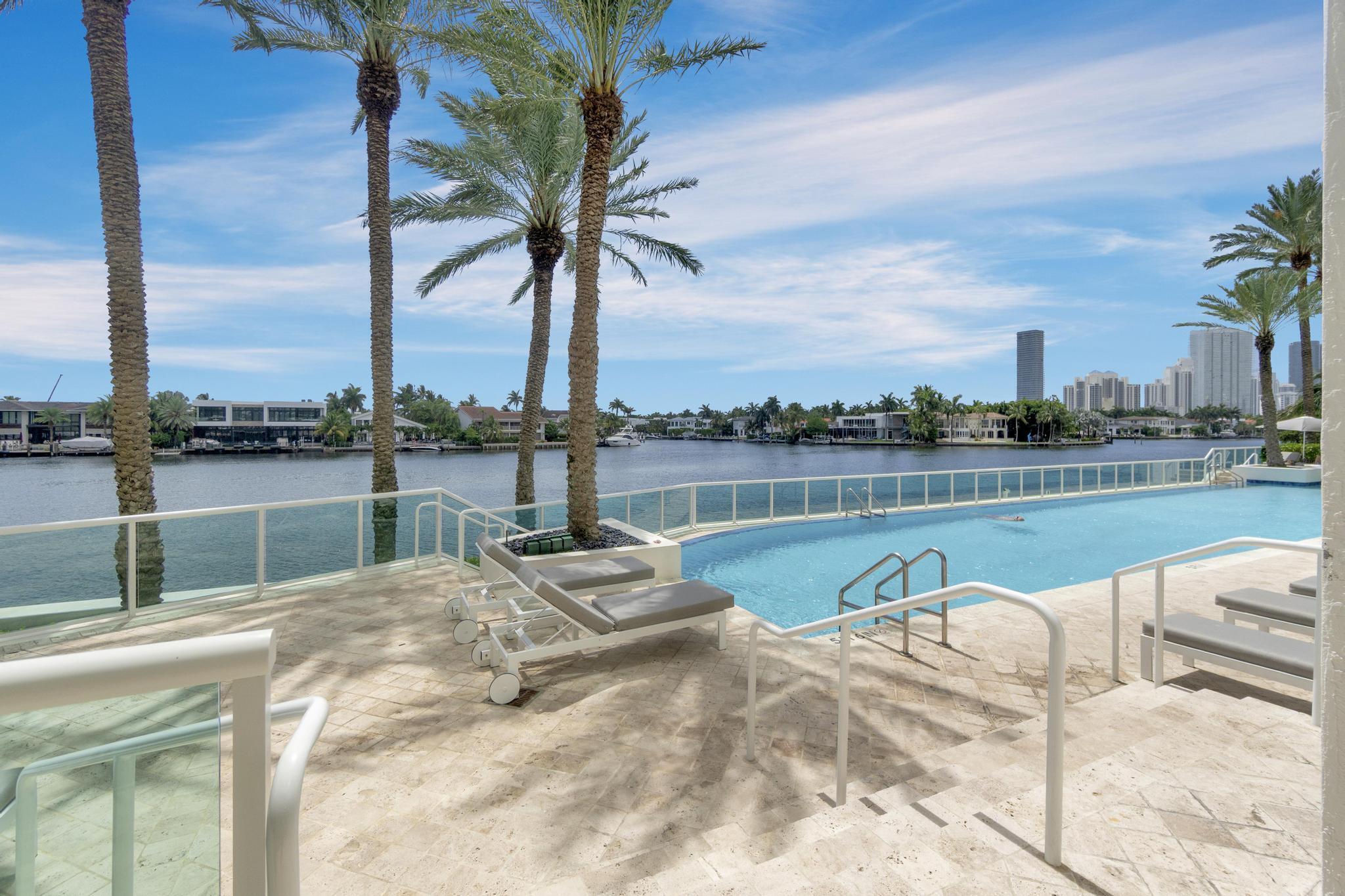 image Hamptons South Condo47