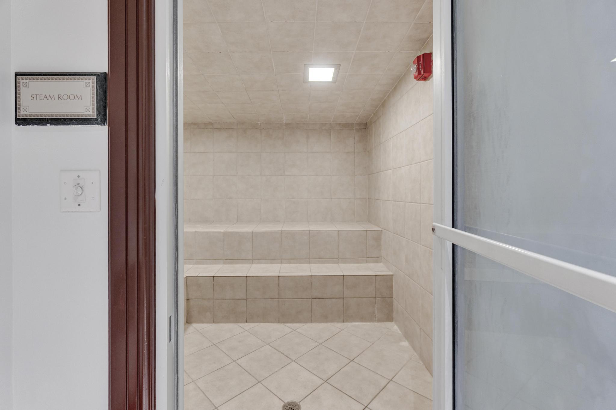image Hamptons South Condo51