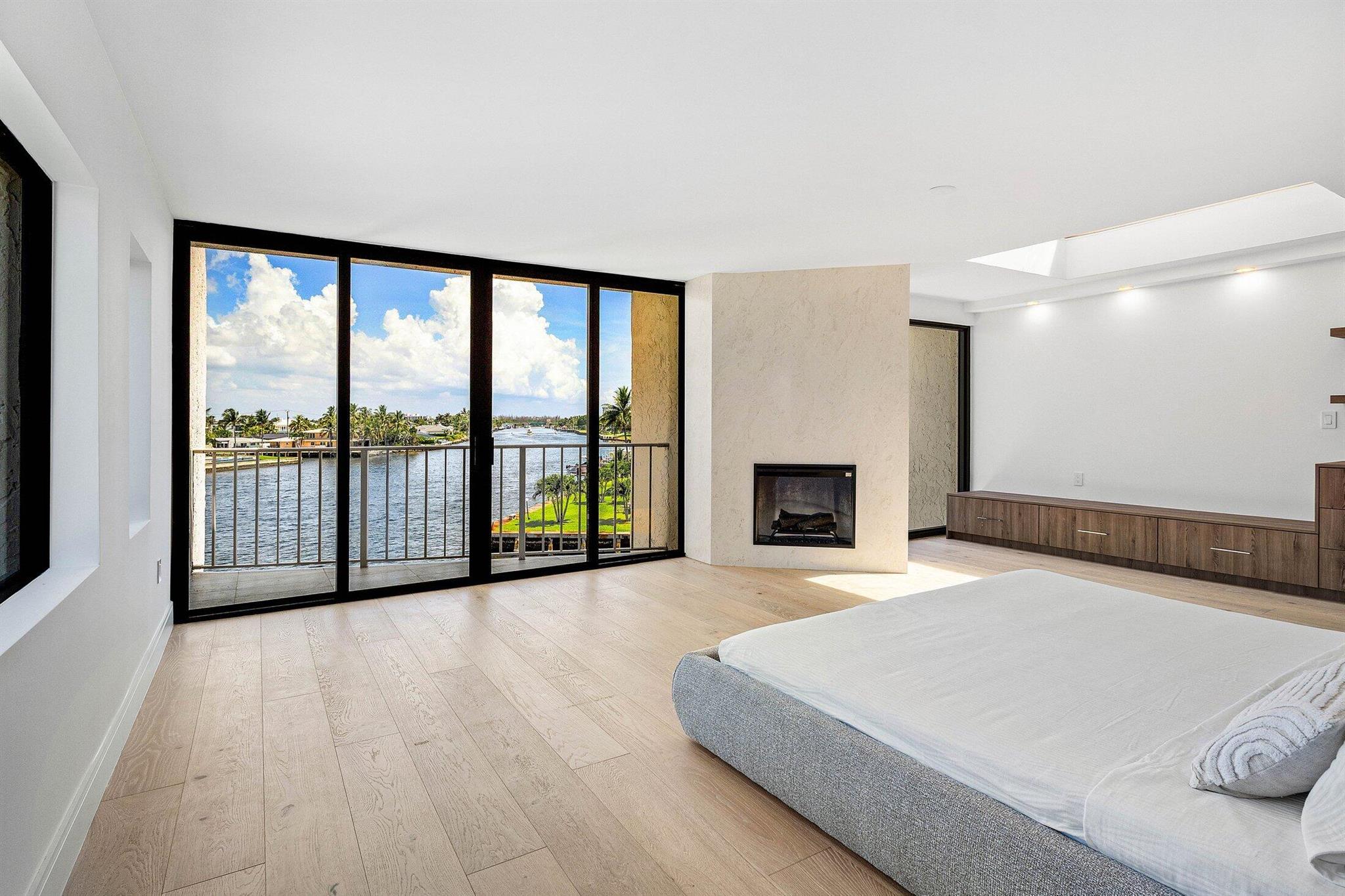 1222 Hillsboro Mile #24 Hillsboro Beach, FL 33062