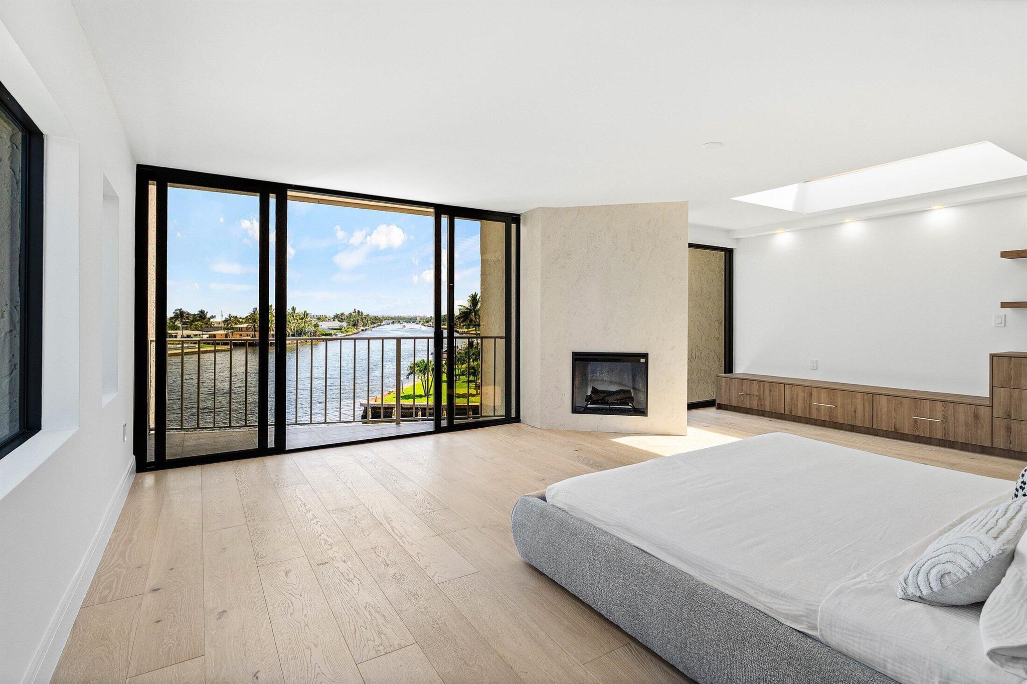 1222 Hillsboro Mile #24 Hillsboro Beach, FL 33062