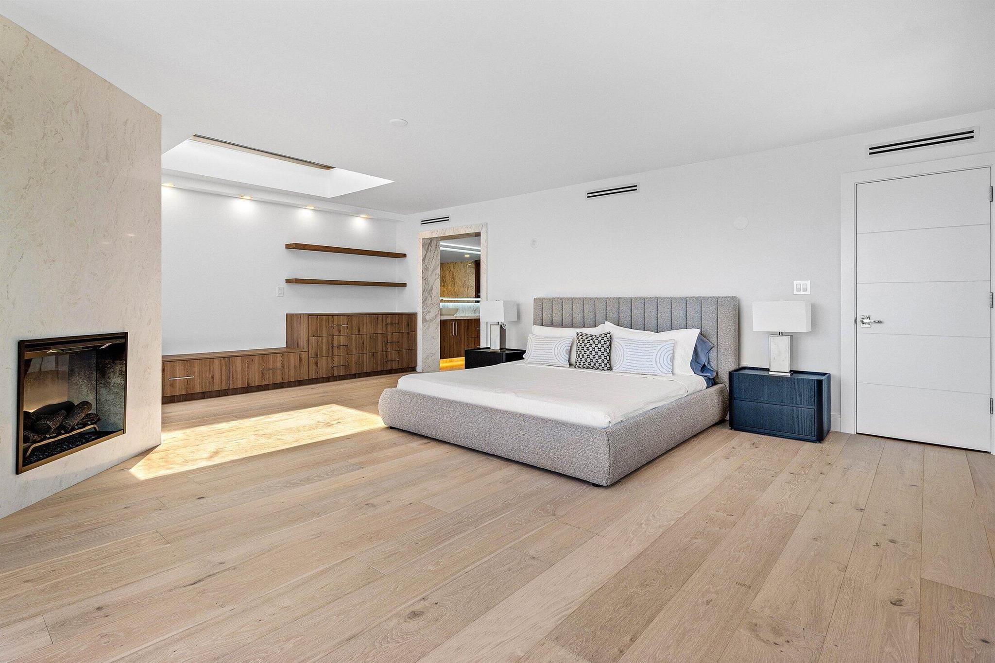 1222 Hillsboro Mile #24 Hillsboro Beach, FL 33062