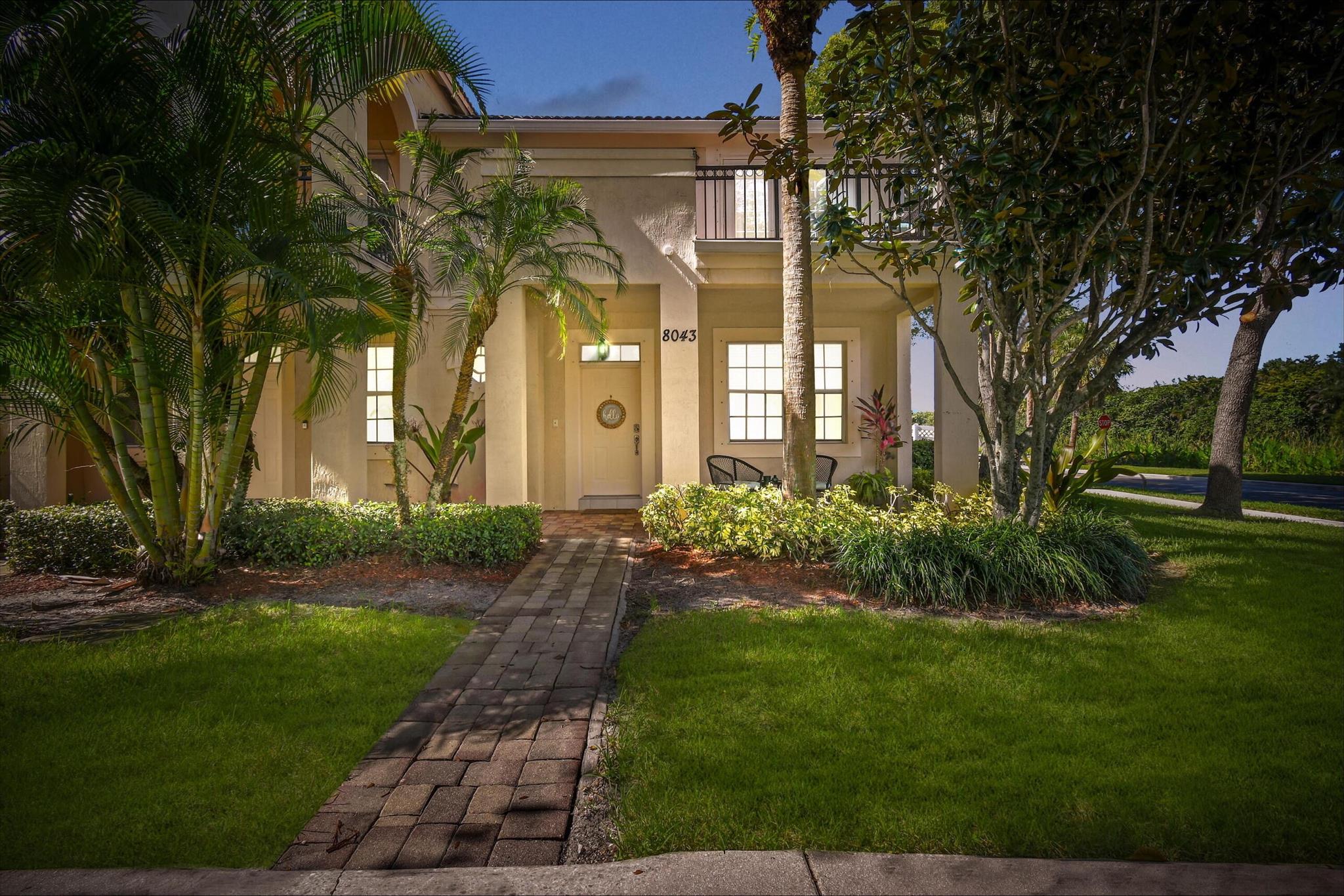 8043 Murano Cir