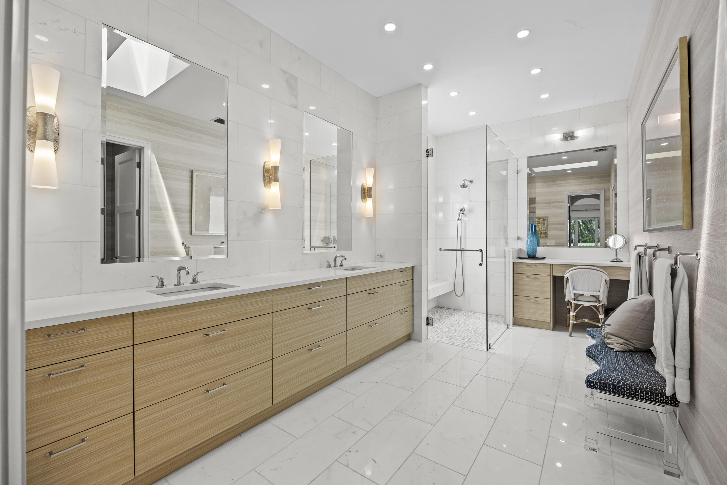 118 N Village Way Jupiter, FL 33458