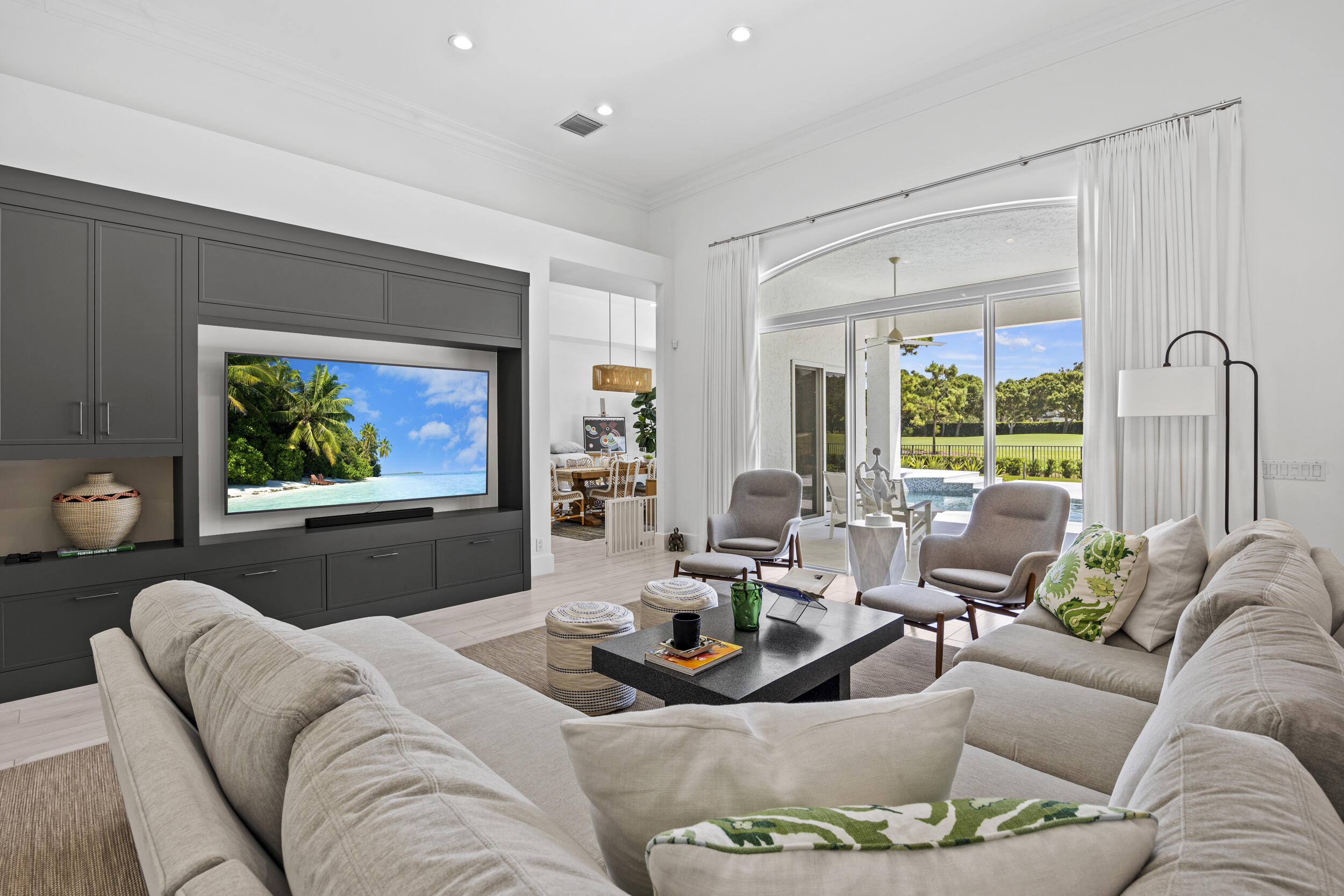 118 N Village Way Jupiter, FL 33458