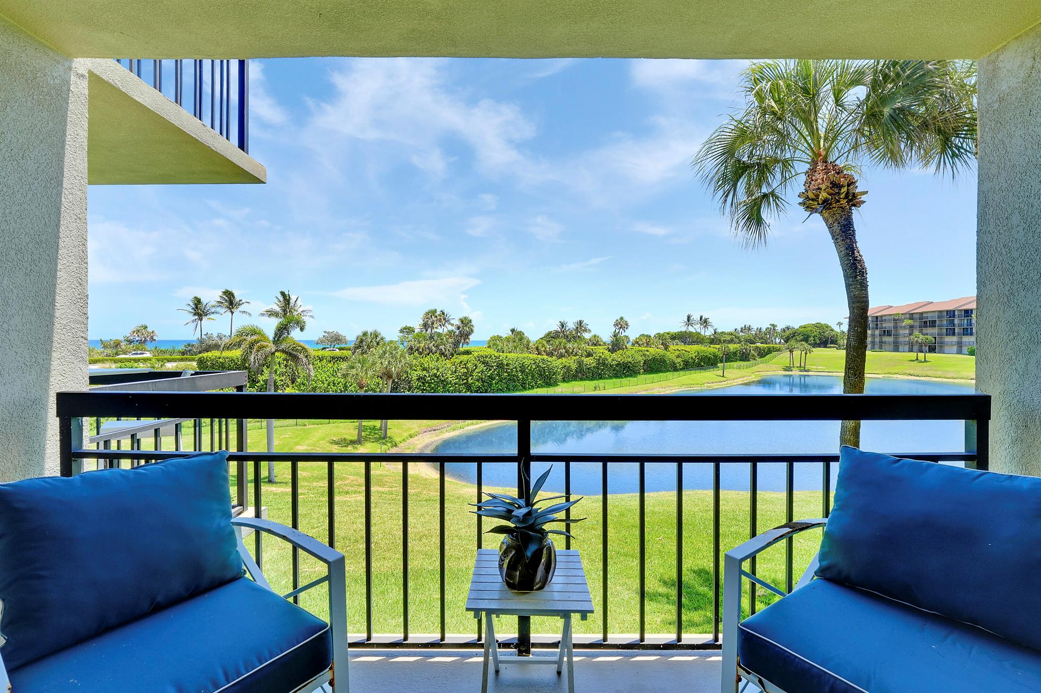 101 S Seas 204th Dr #204 Jupiter, FL 33477