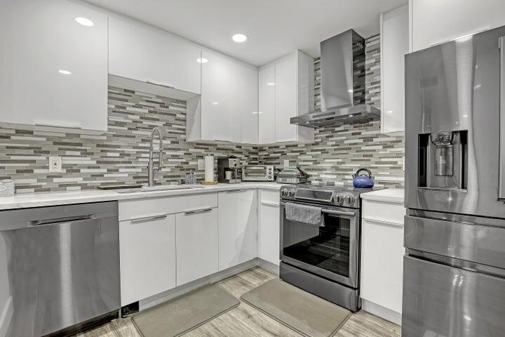 3589 S Ocean Blvd #511