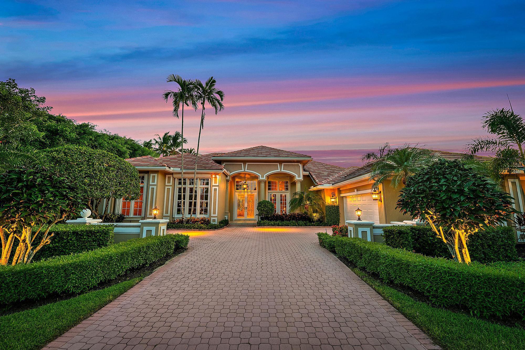 10282 Heronwood Ln