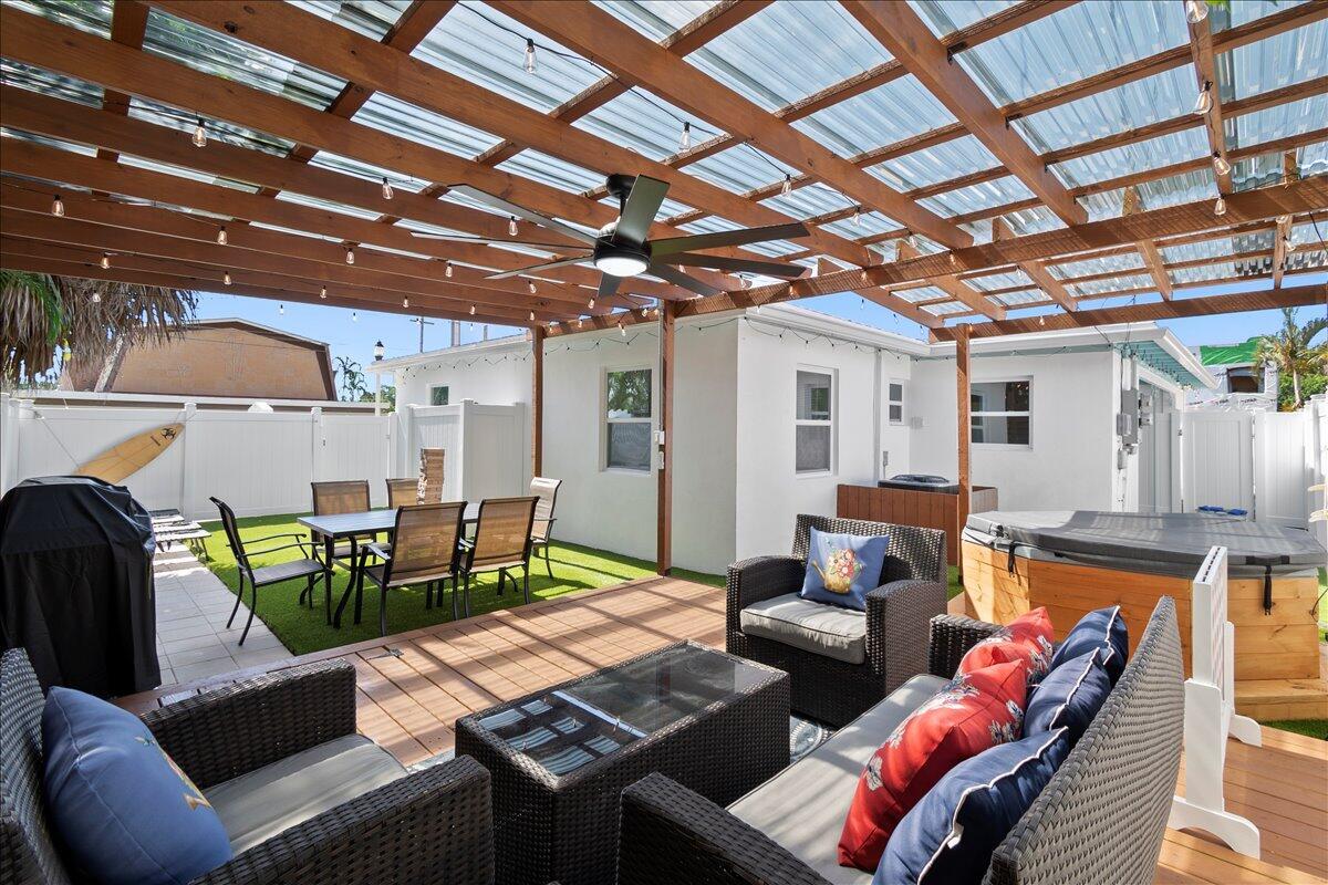 2741 Parker Ave