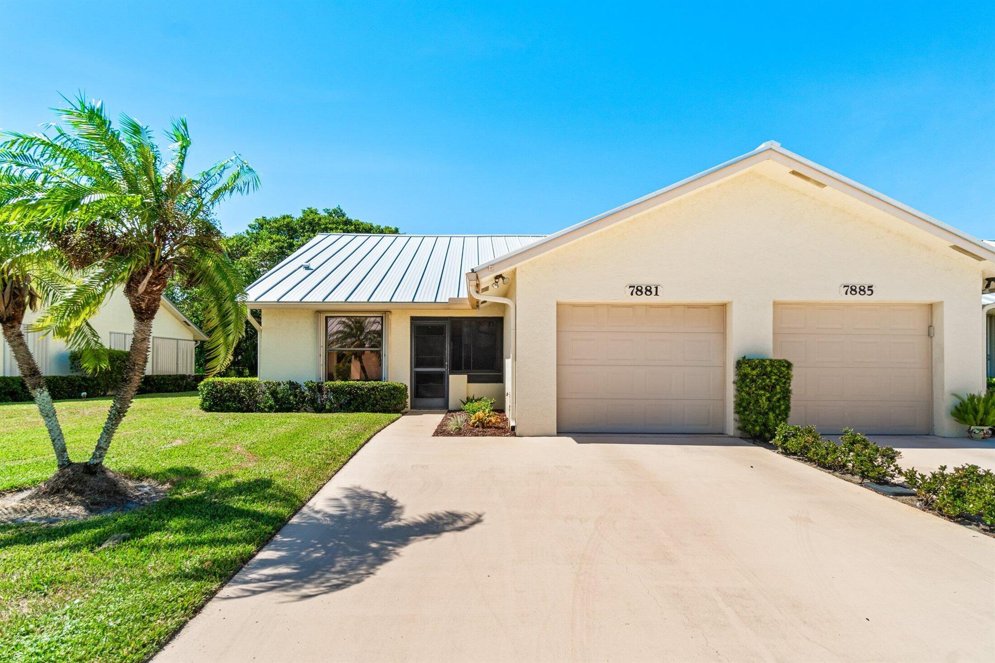 7881 SE Sugar Sand Cir