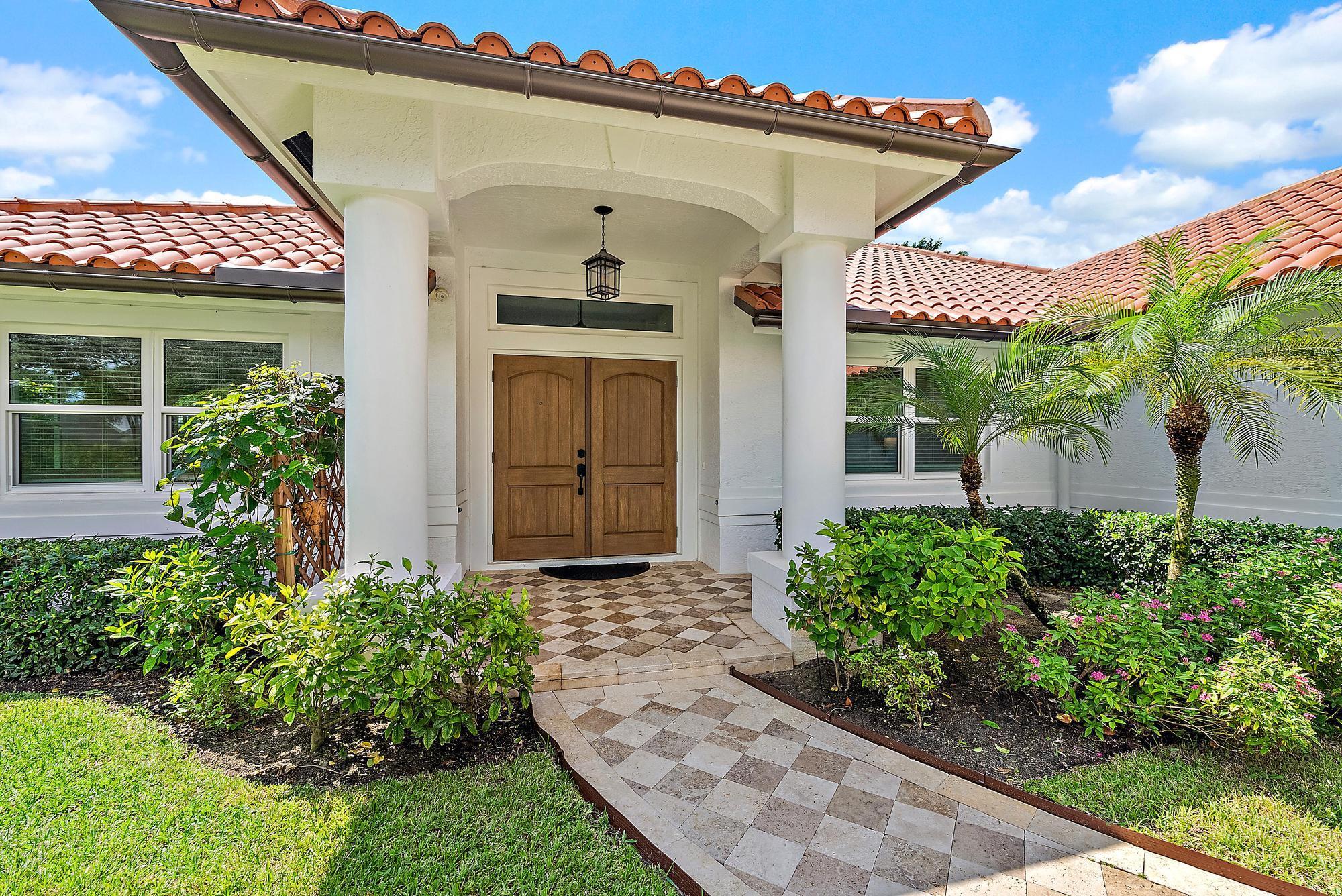 12 Bentwood Rd