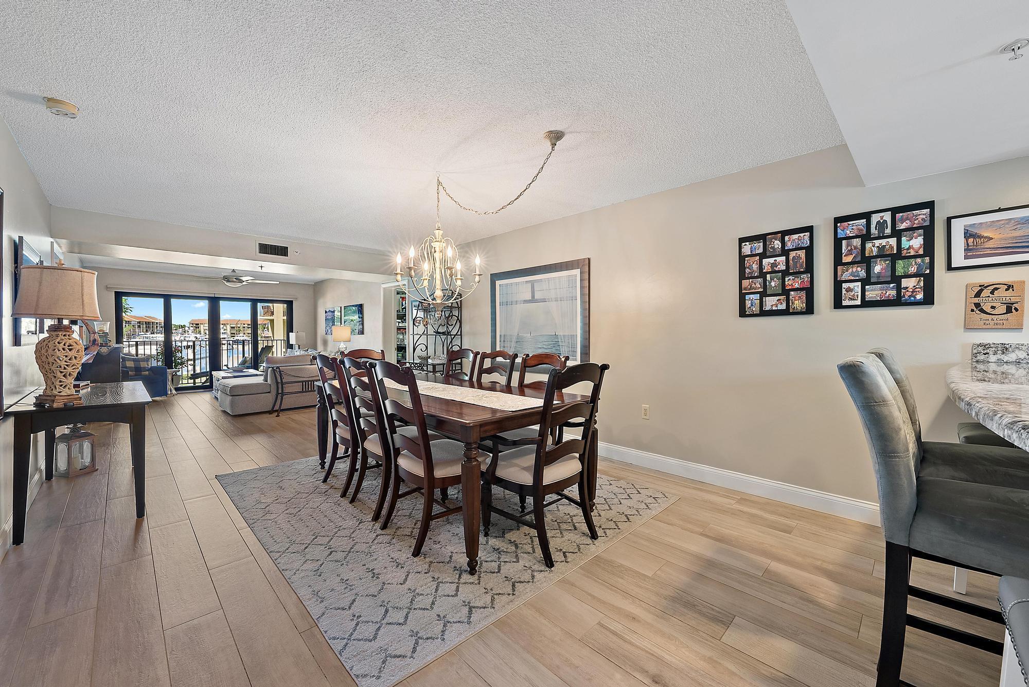 1201 Seafarer Cir #205 Jupiter, FL 33477